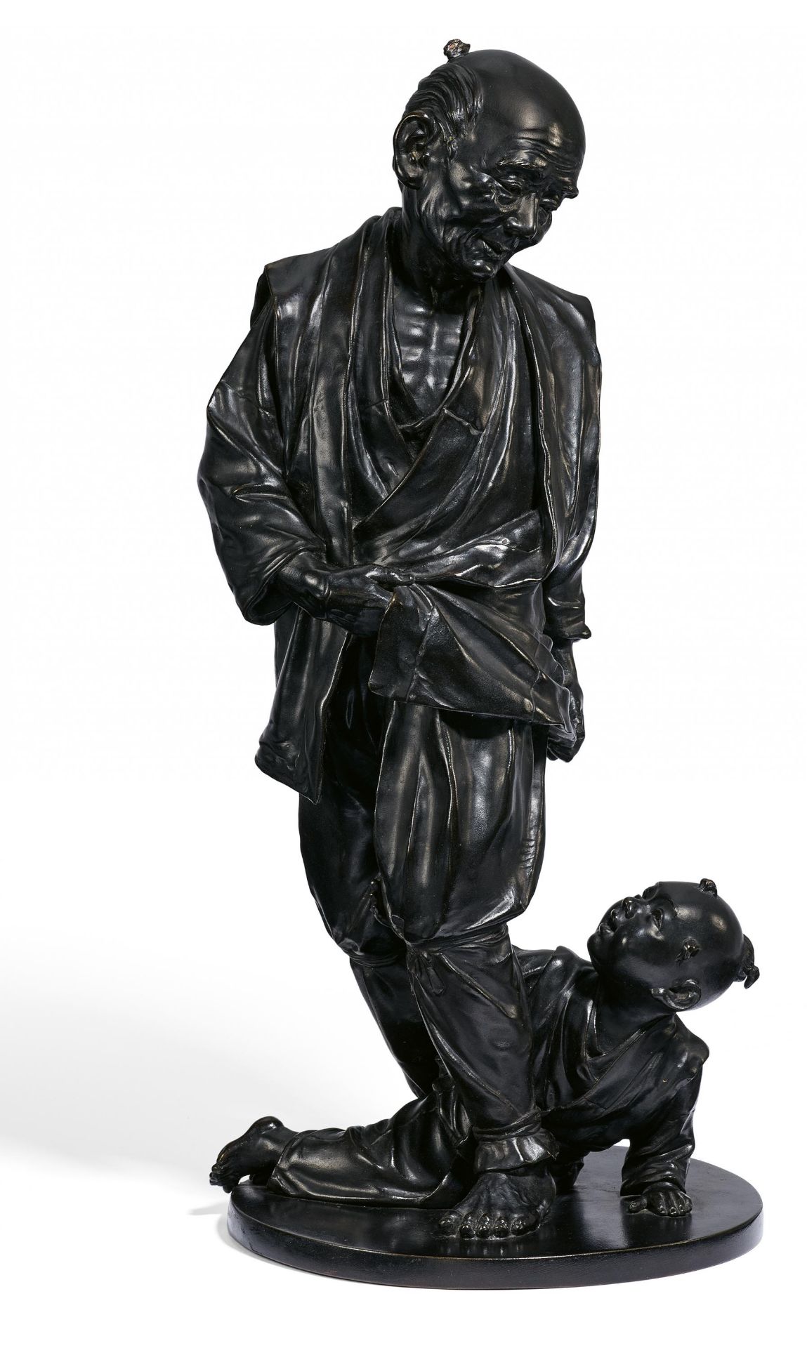 IMPORTANT AND LARGE BRONZE OF A GRANDFATHER AND HIS LITTLE GRANDSON. Origin: Japan. Dynasty: Meiji