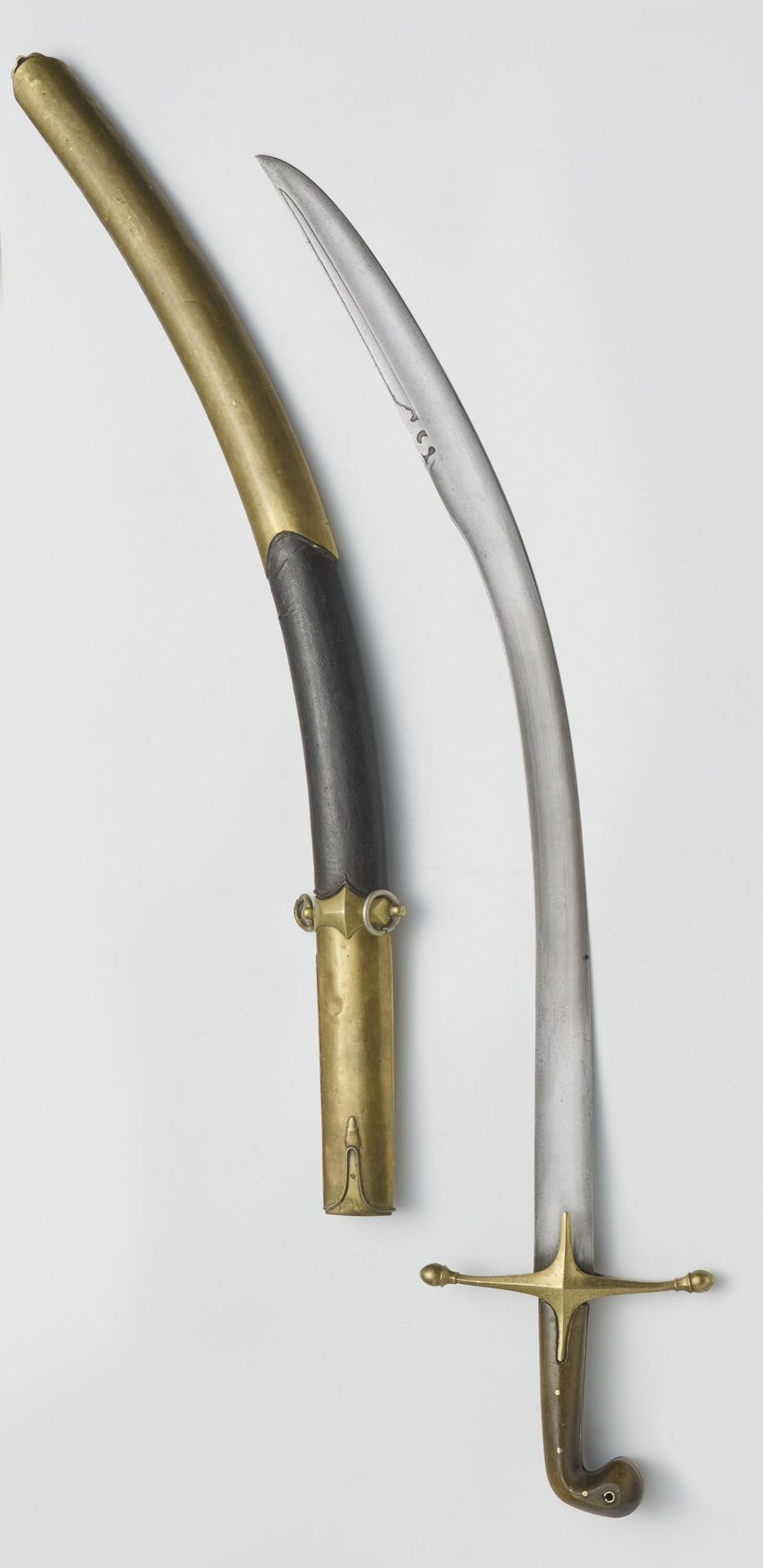 PALA KILIC SWORD WITH SHEATH. Origin: Ottoman Empire (1299-1922). Date: Middle to late 19th c. - Bild 2 aus 3