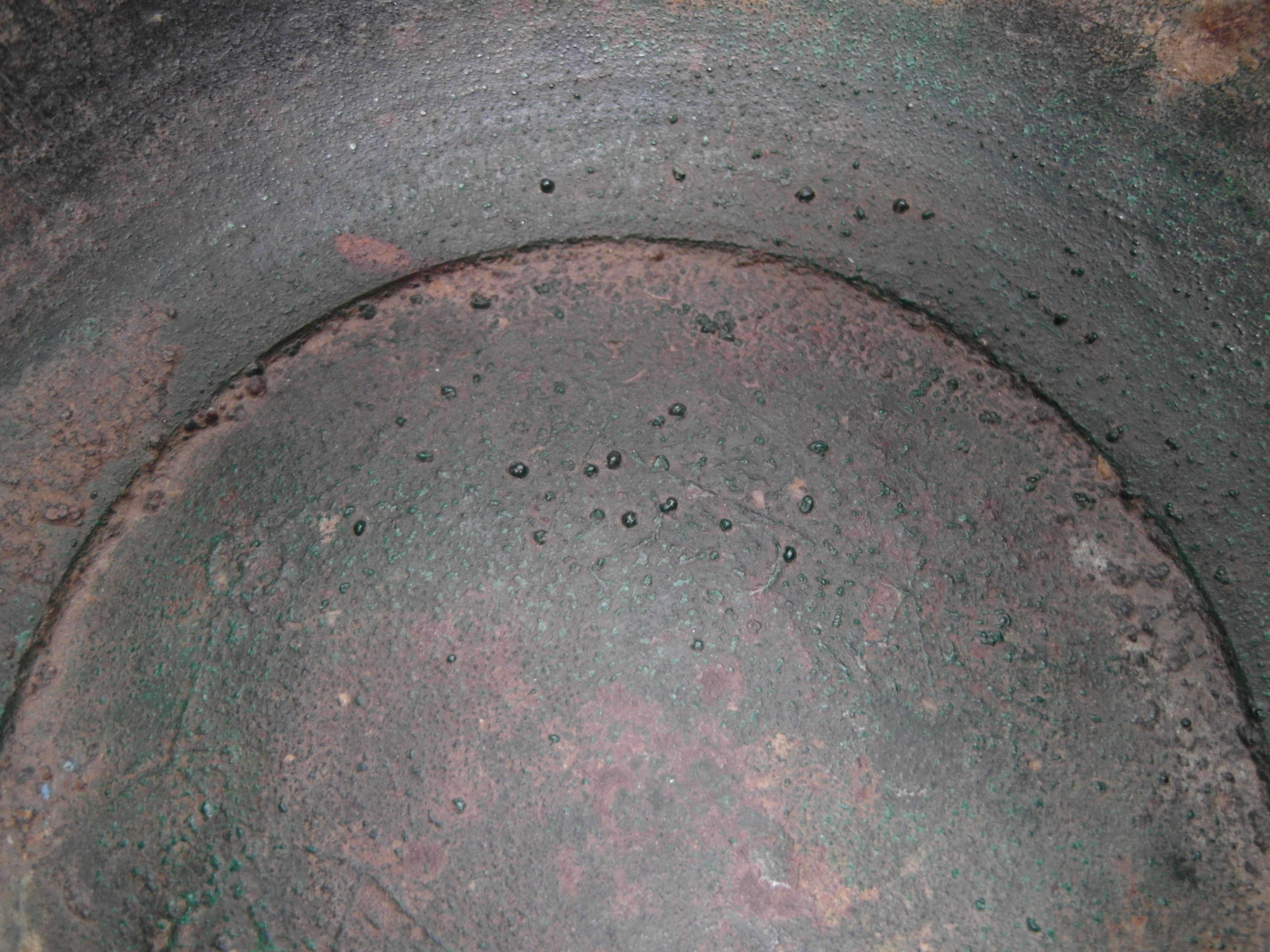 LARGE AND RARE BRONZE BASIN. Origin: China. Dynasty: Western Han dynasty (206 BC - 6 AD). Technique: - Image 10 of 22