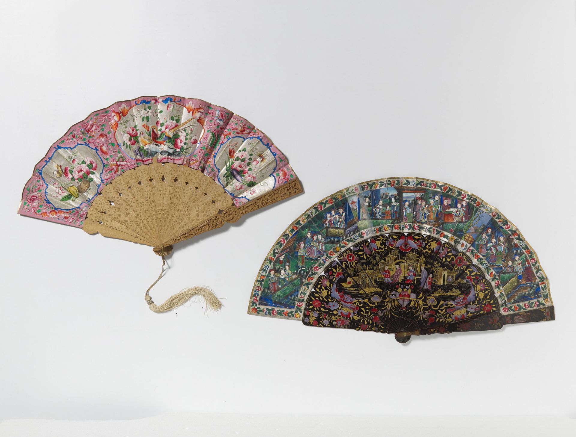TWO FANS WITH GENRE SCENES, LANDSCAPES AND ANIMALS. Origin: China. Dynasty: Qing dynasty. Date: - Bild 2 aus 12