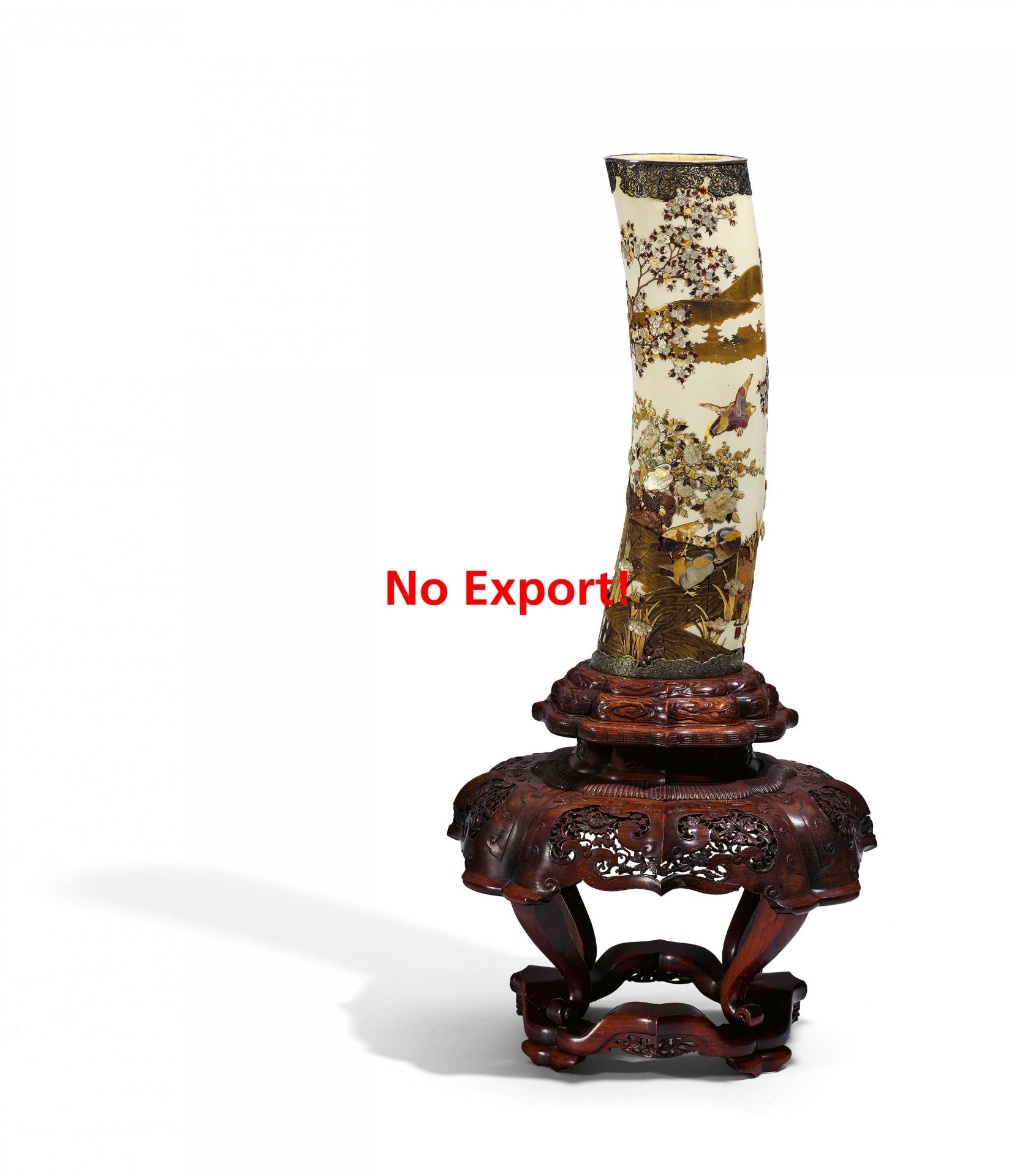 IMPORTANT AND LARGE IVORY TUSK DECORATED WITH SHIBAYAMA. Origin: Japan. Dynasty: Meiji period (