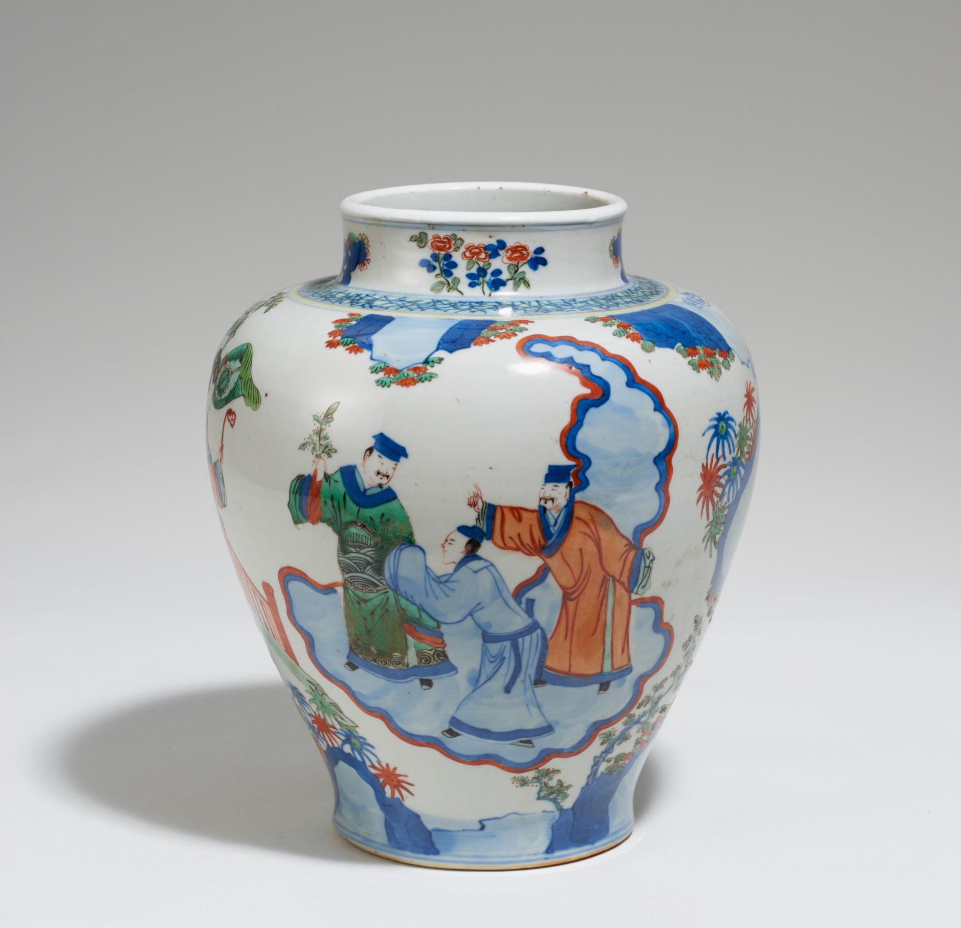 VASE WITH CHANG'E THE MOON GODDESS AND THREE STUDENTS. Origin: China. Dynasty: Qing dynasty (1644- - Bild 3 aus 5