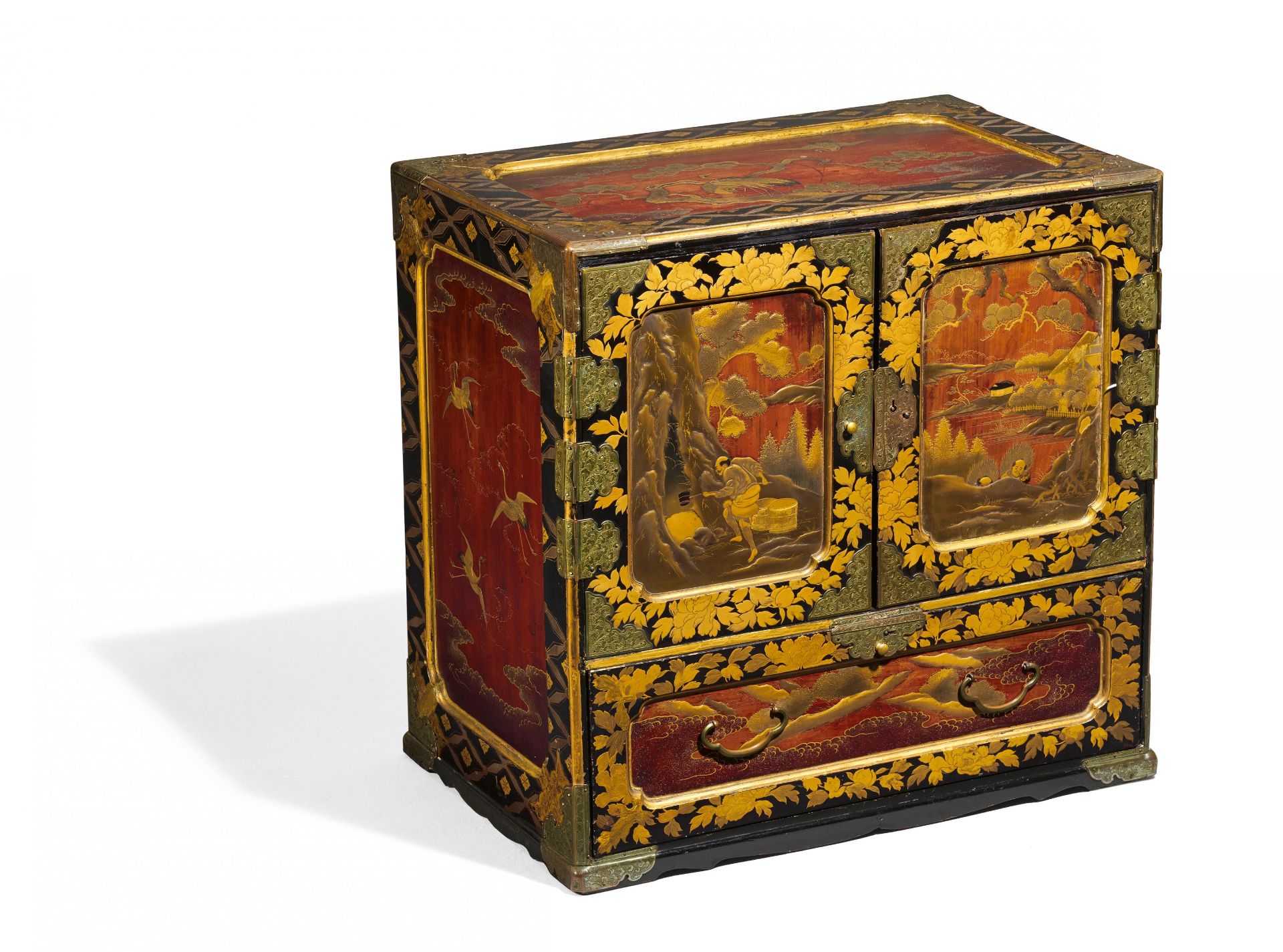 LACQUER CABINET WITH LANDSCAPE, INSIDE WITH HAWK. Origin: Japan. Dynasty: Edo/Meiji period.