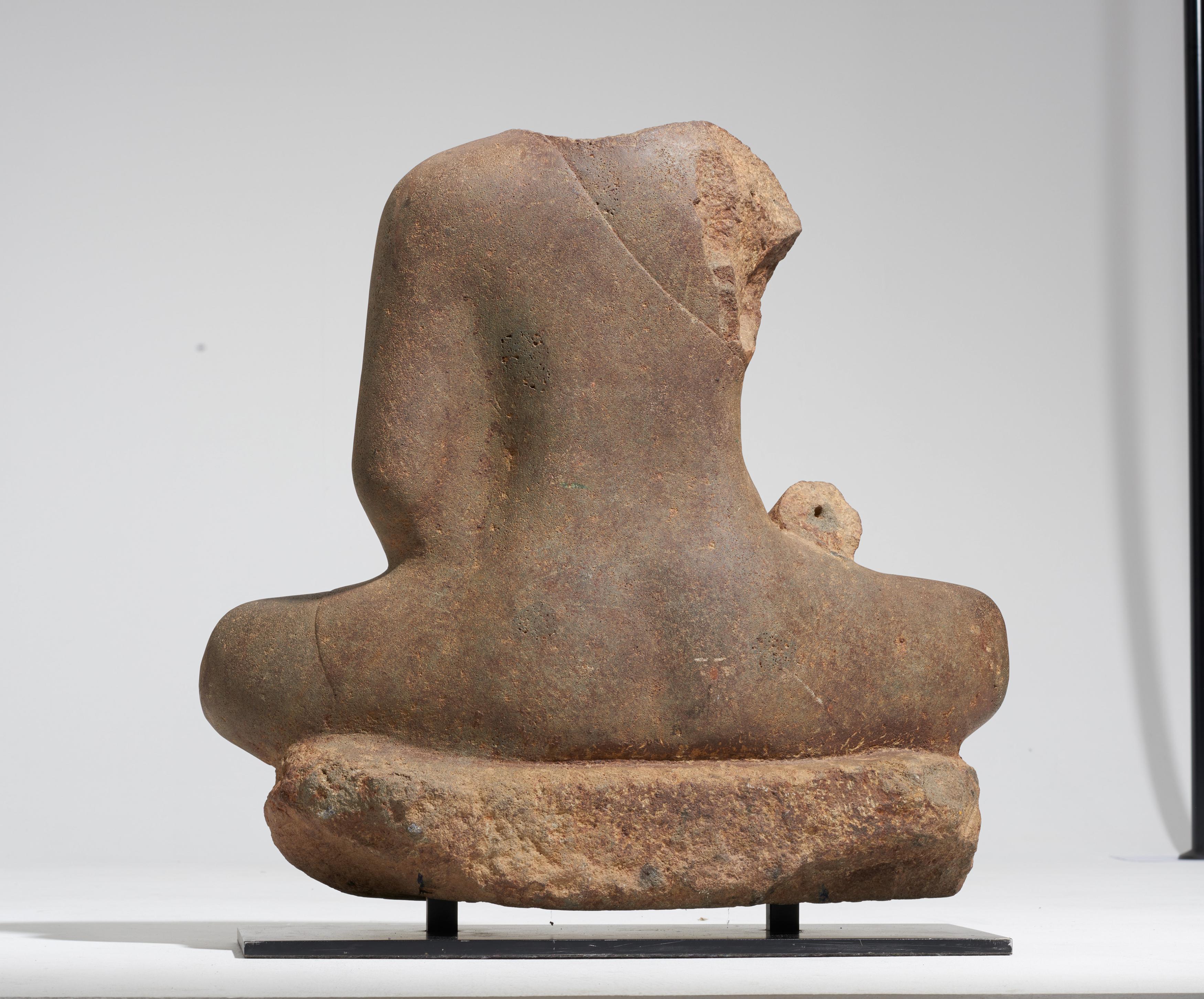 IMPORTANT BUDDHA IN MEDITATION. Origin: Khmer. Dynasty: Pre-Angkor period (100-900). Date: Late - Image 2 of 2