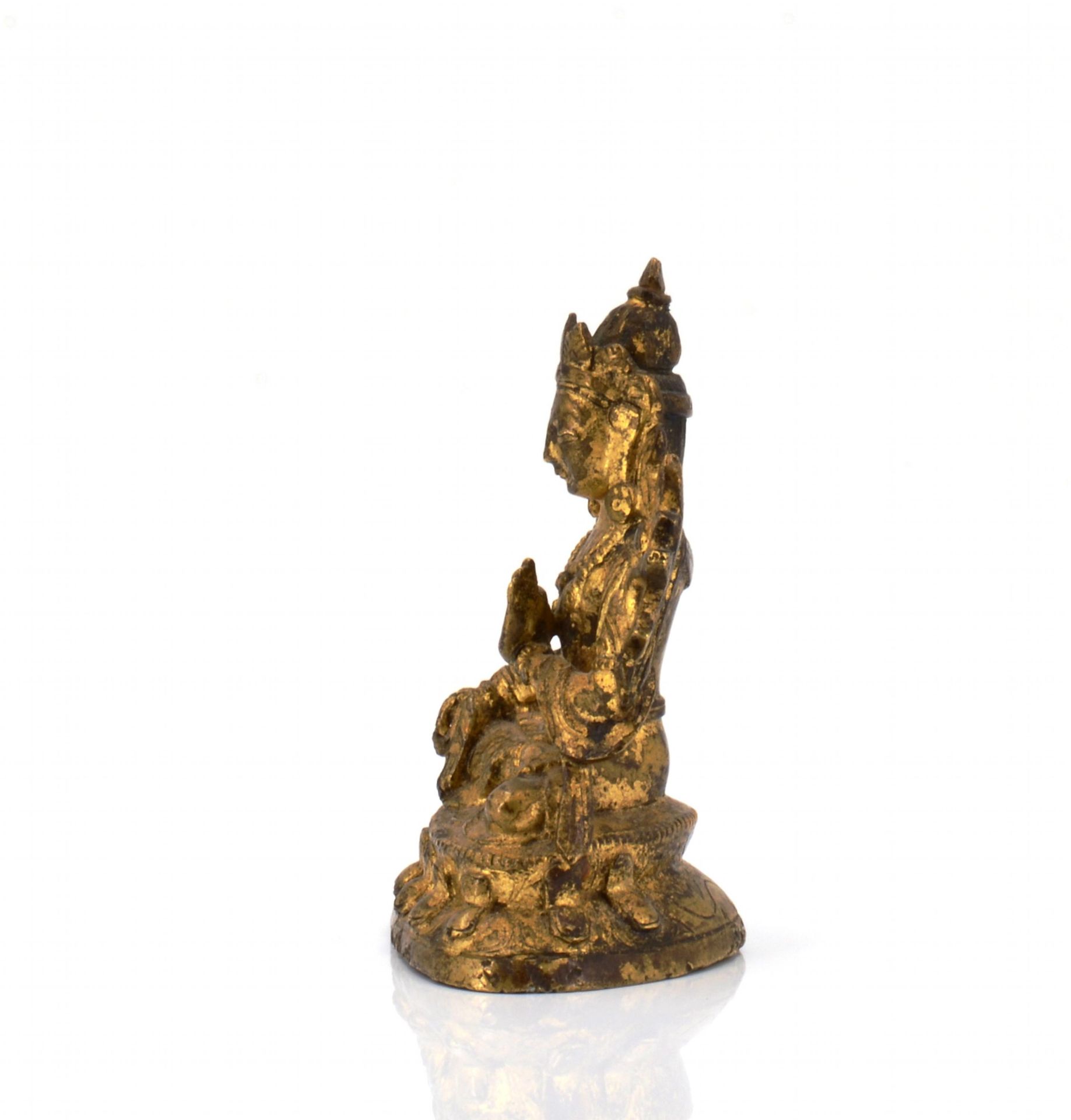 RARE DEPICTION OF SIDDHAIKAVIRA. Origin: Tibet. Date: 18th c. Technique: Fire gilt old bronze. - Bild 3 aus 6