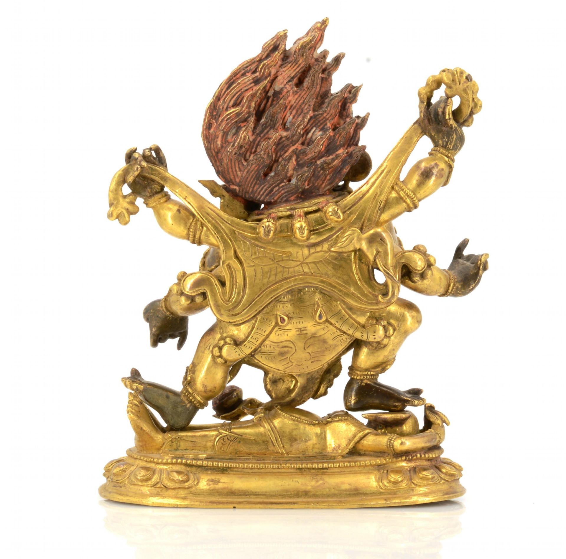 SADBHUJA MAHAKALA. Origin: Tibet. Technique: Old copper bronze with fire gilding, cold painting - Bild 5 aus 6