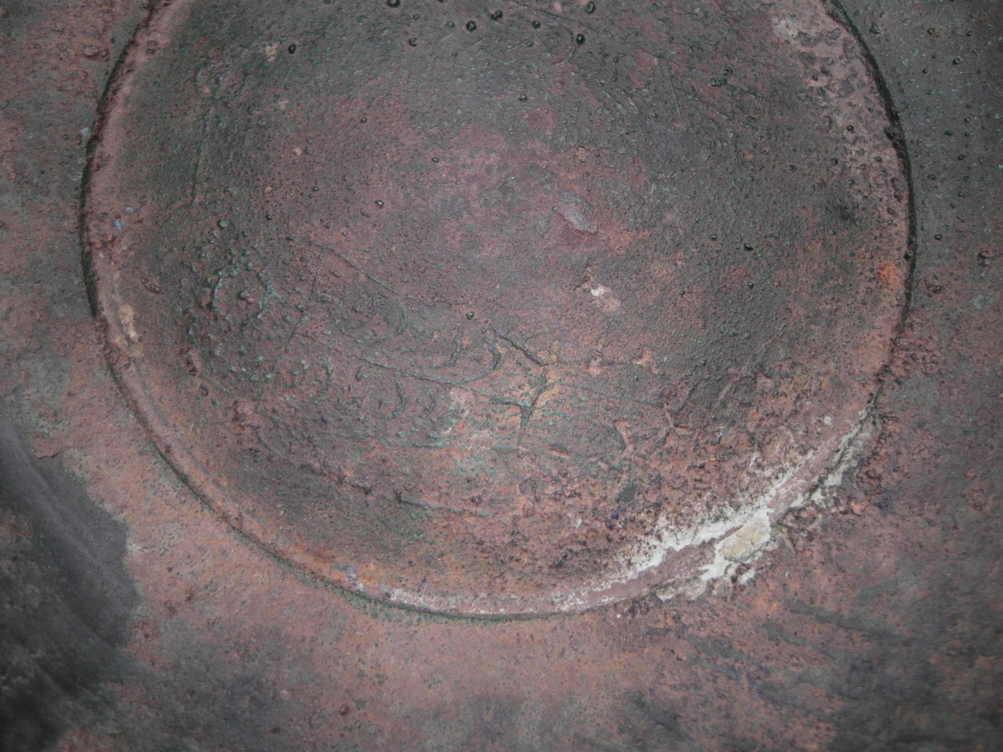 LARGE AND RARE BRONZE BASIN. Origin: China. Dynasty: Western Han dynasty (206 BC - 6 AD). Technique: - Image 11 of 22