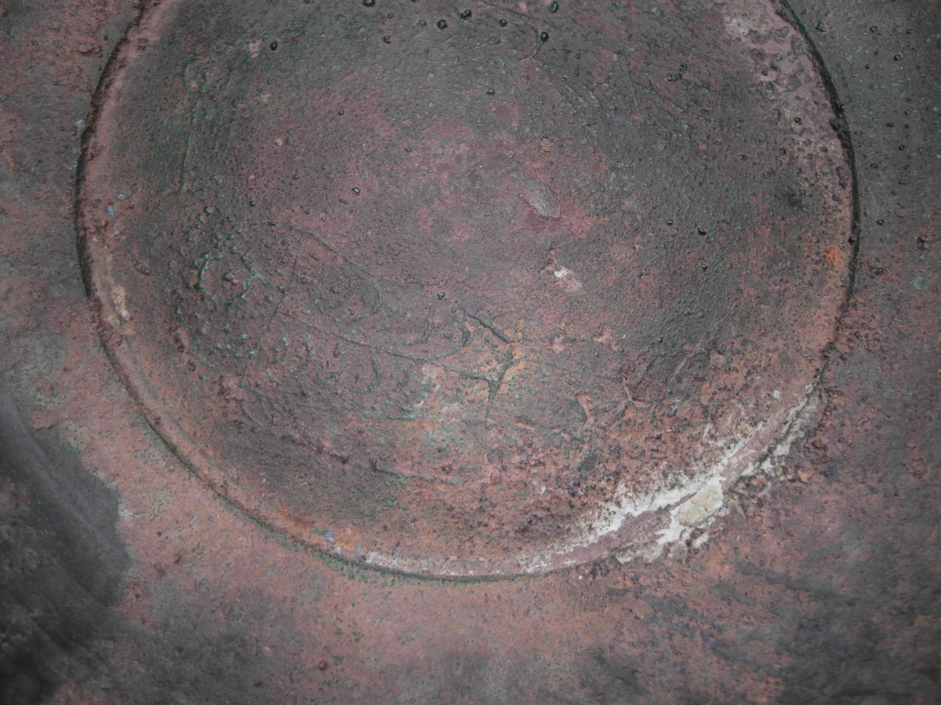 LARGE AND RARE BRONZE BASIN. Origin: China. Dynasty: Western Han dynasty (206 BC - 6 AD). Technique: - Bild 11 aus 22