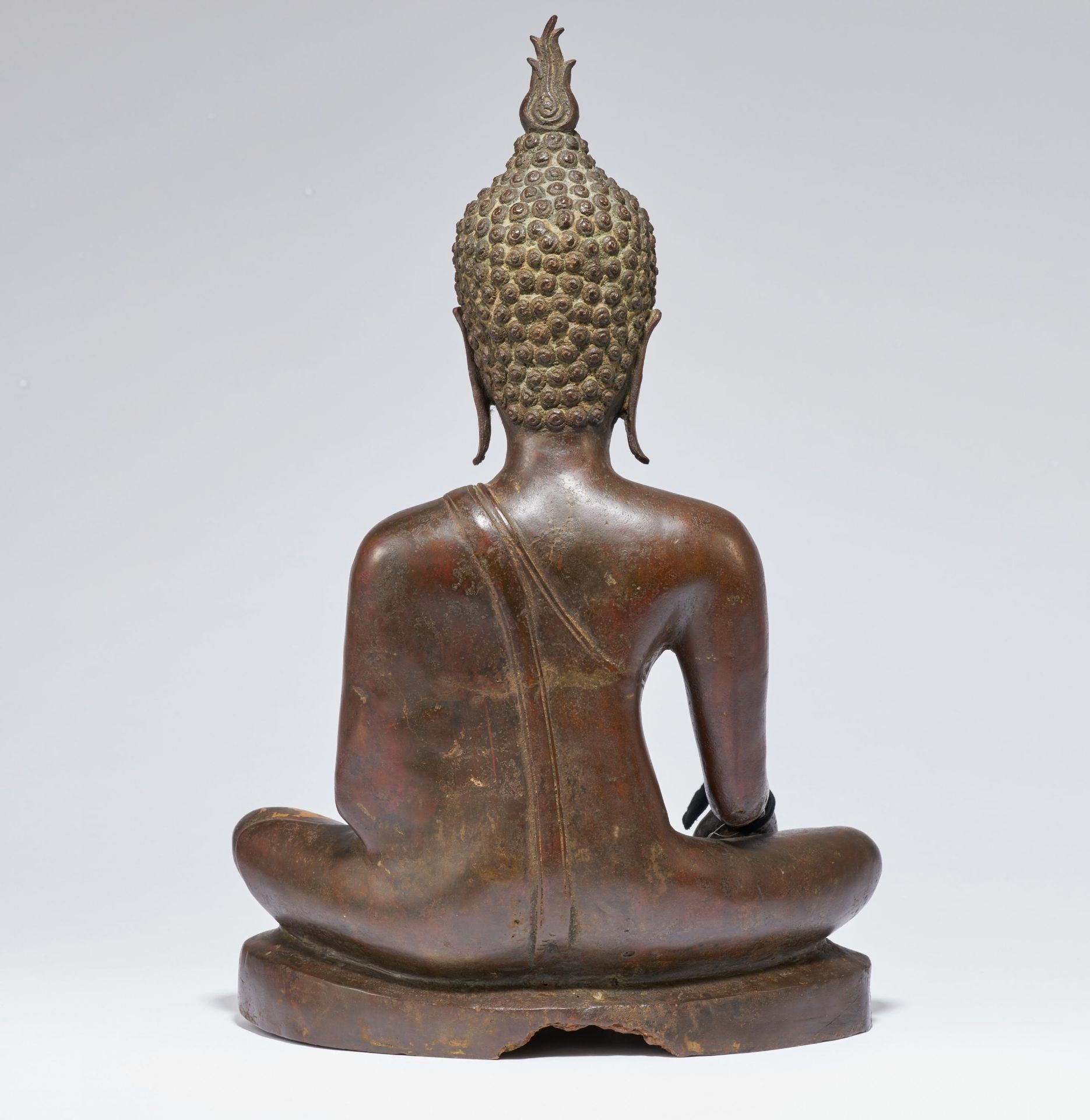 LARGE BUDDHA MARAVIJAYA. Origin: Thailand. Dynasty: Sukhothai style. Date: 17th c. or later. - Bild 2 aus 2