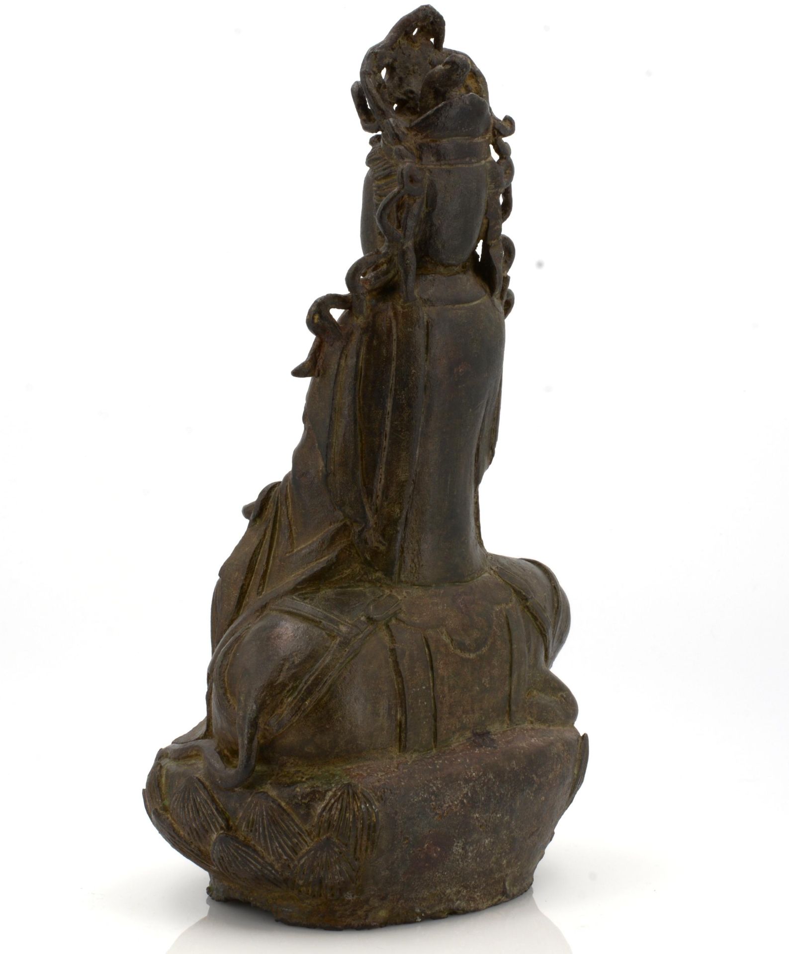 GUANYIN ON ELEPHANT. Origin: China. Dynasty: In the style of the early Ming dynasty, but later. - Bild 5 aus 10