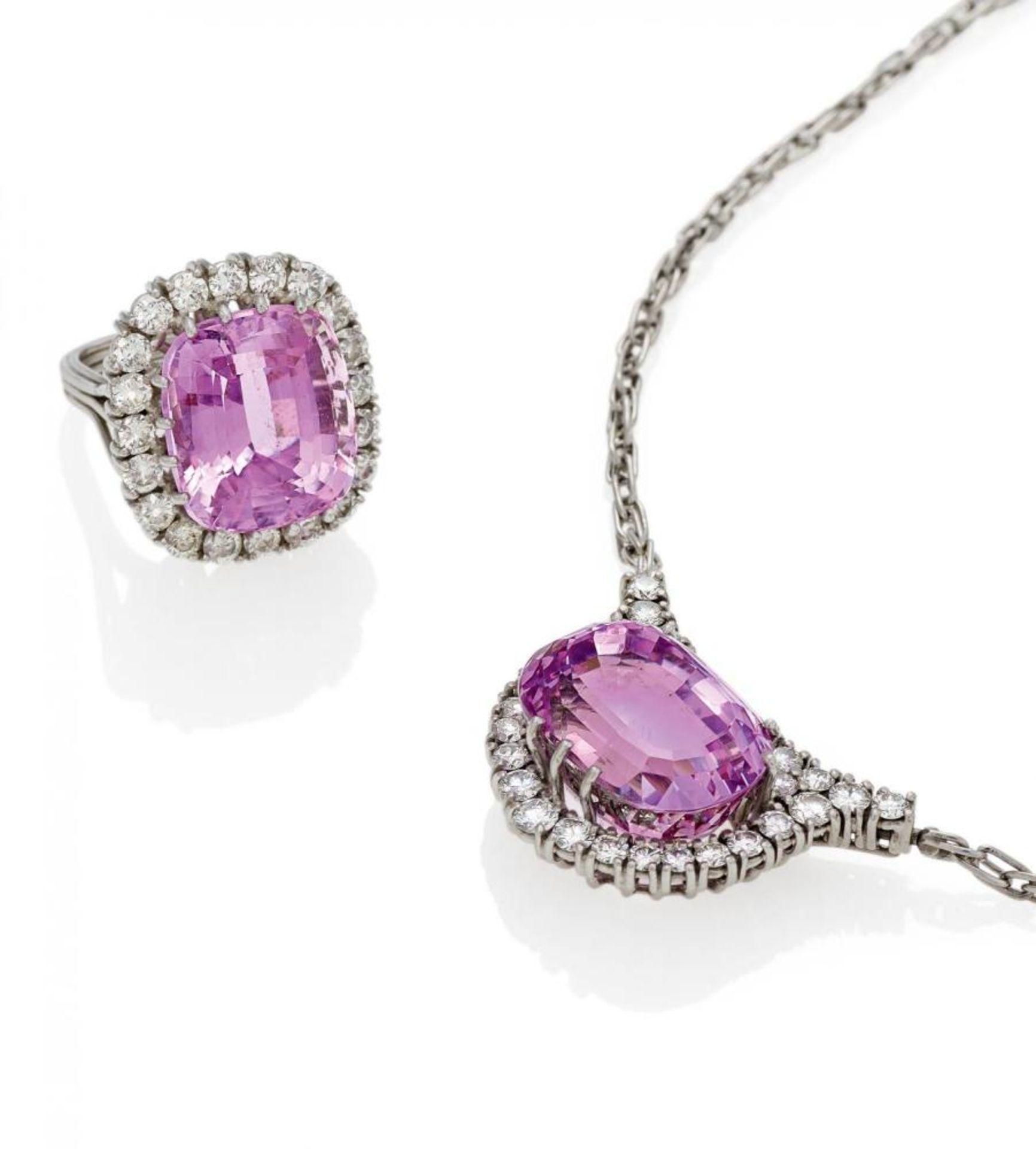 KUNZITE-DIAMOND-SET. Origin: Germany. Date: ca. 1960. Material: 585/- white gold. Total Weight: 42.0