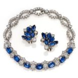 SAPPHIRE-DIAMOND-SET: BRACELET AND EAR CLIPS-ONS. Origin: Germany. Material: Ear clip ons 950/-