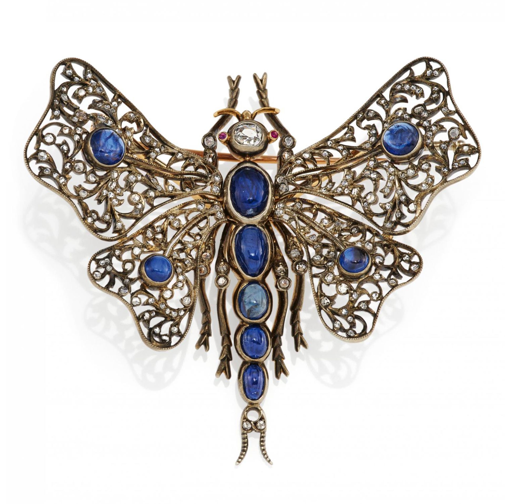 SAPPHIRE-DIAMOND-BROOCH. Date: 1900s. Material: Silver, 750/- yellow gold-plated, tested. Total