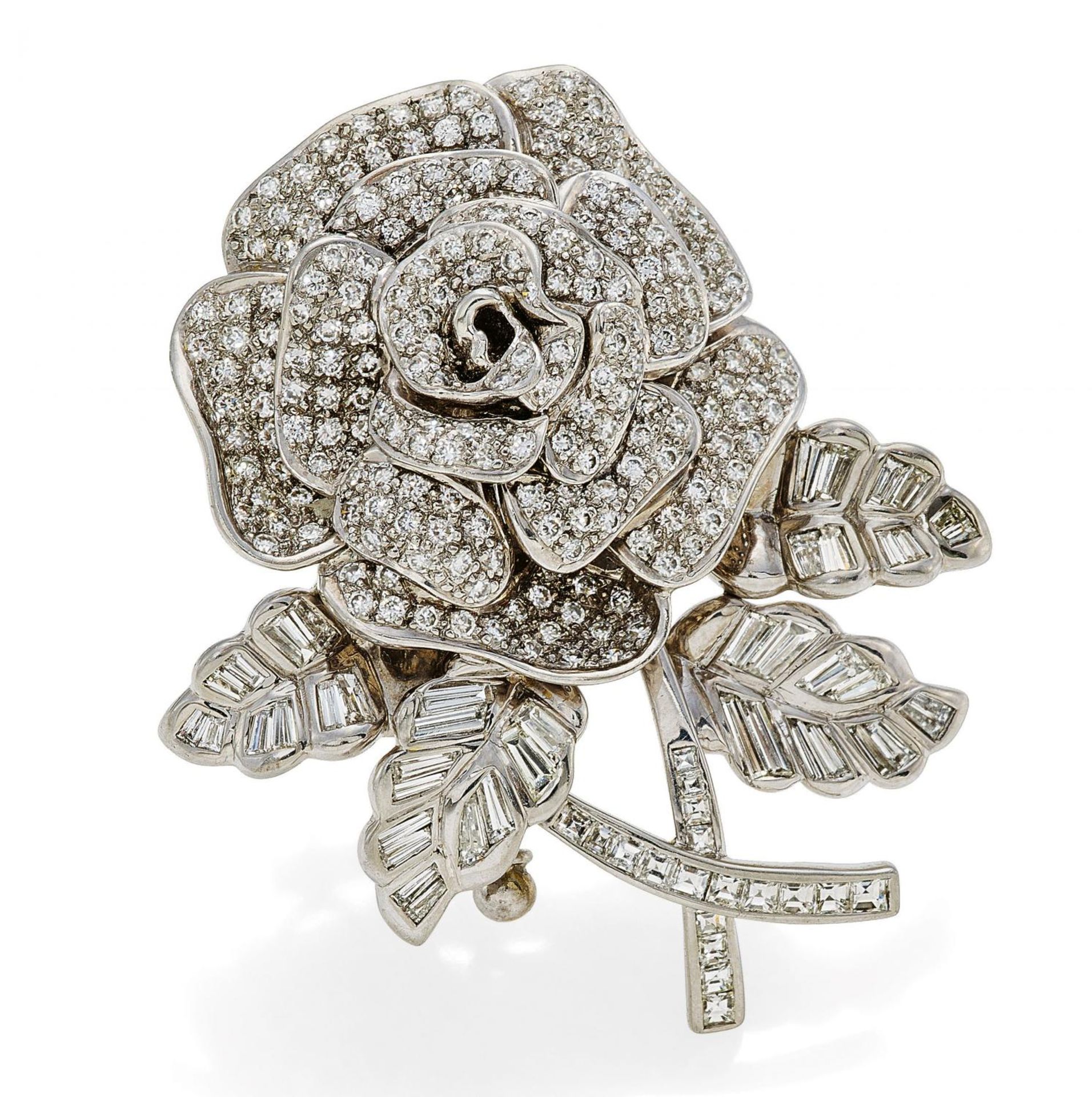 DIAMOND-BROOCH. Material: Platinum, with mark, pin 750/- white gold. Total Weight: ca. 42,5 g.