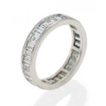 DIAMOND-RING. Origin: Presumably Germany. Date: 1980s. Material: 750/- white gold, with mark.