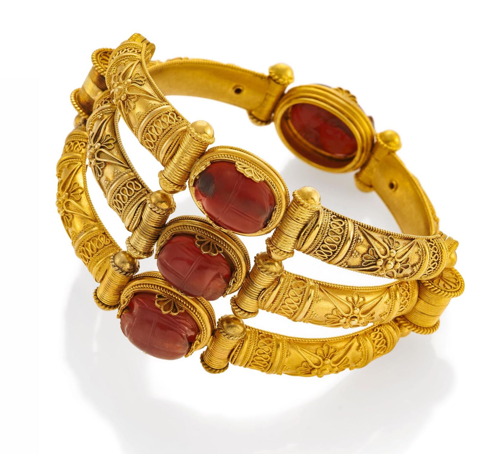 CASTELLANI1814 - 1914Bangle. Origin: Italy. Date: 1860s. Material: 750/- yellow gold, tested.