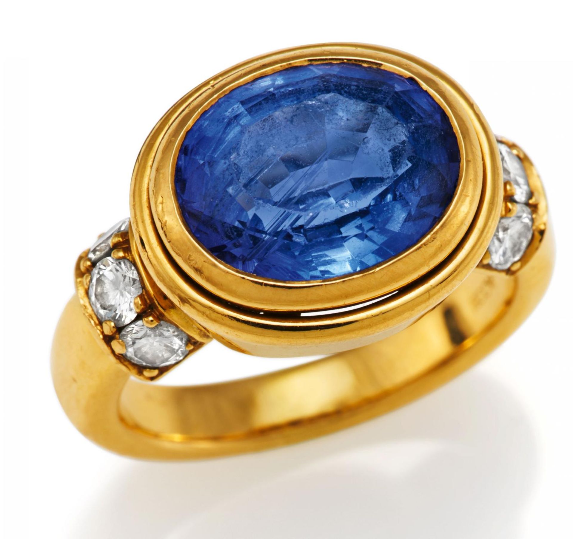 JACOBITansanite-Diamond-Ring. Origin: Germany. Material: 750/- yellow gold, with mark. Total Weight: