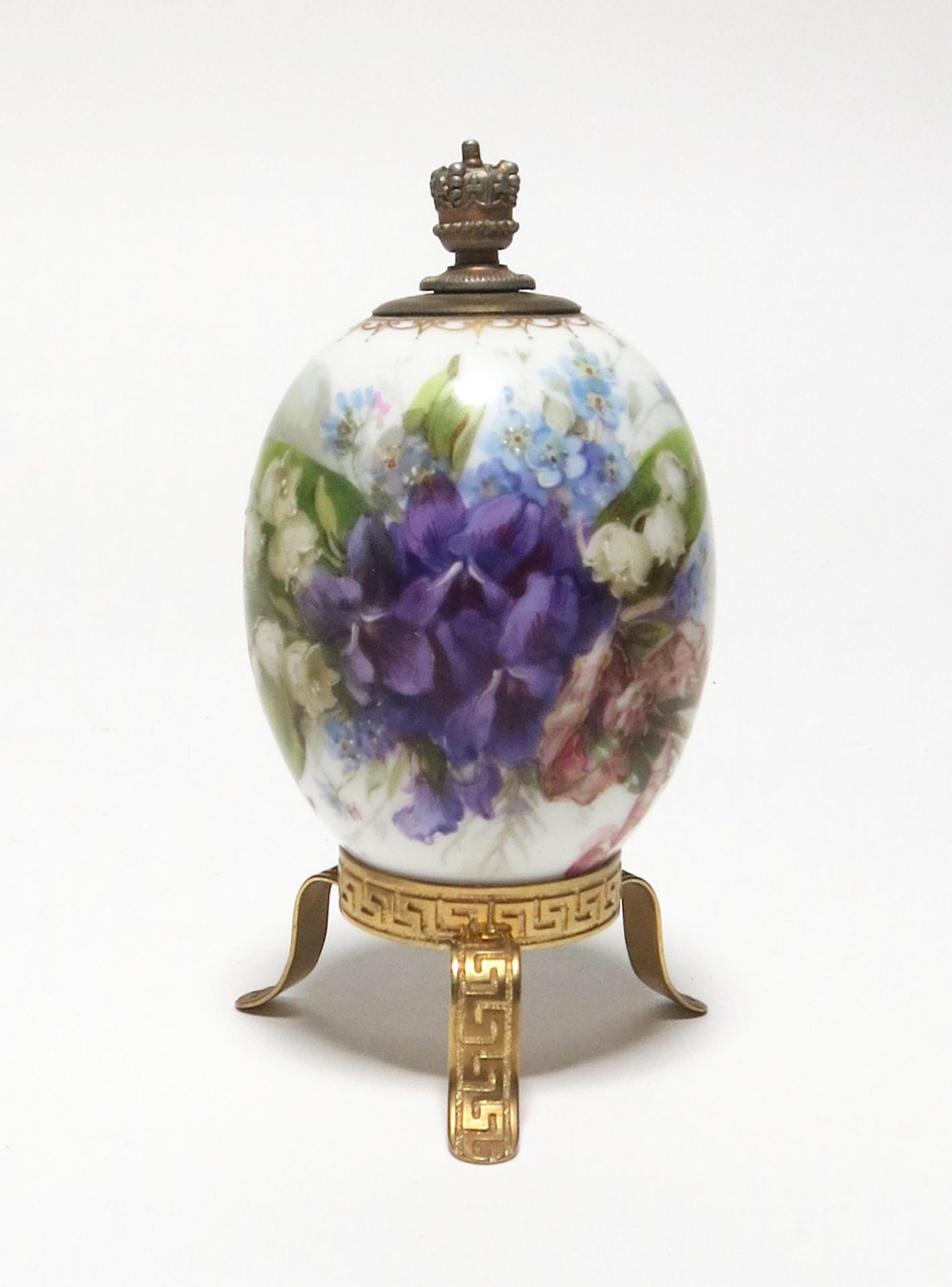 PORCELAIN EASTER EGG FLACON WITH SPRING-FLOWER DECOR "WEICHMALEREI". Presumably KPM. Berlin. Date: