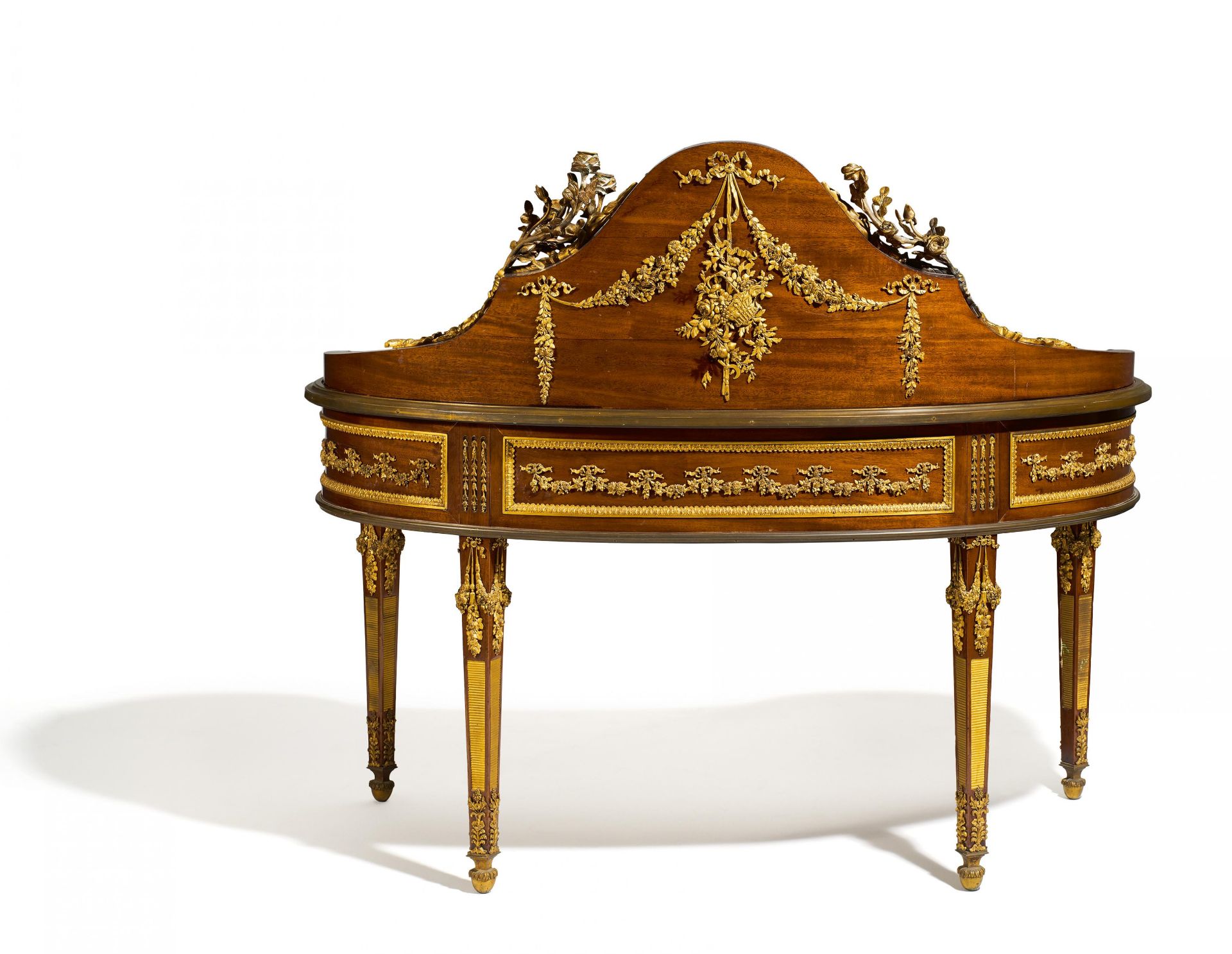 MAGNIFICENT MAHOGANY NAPOLÉON III BUREAU RONGNON WITH CLOCK. Paris. Date: Late 19th century. - Bild 2 aus 2