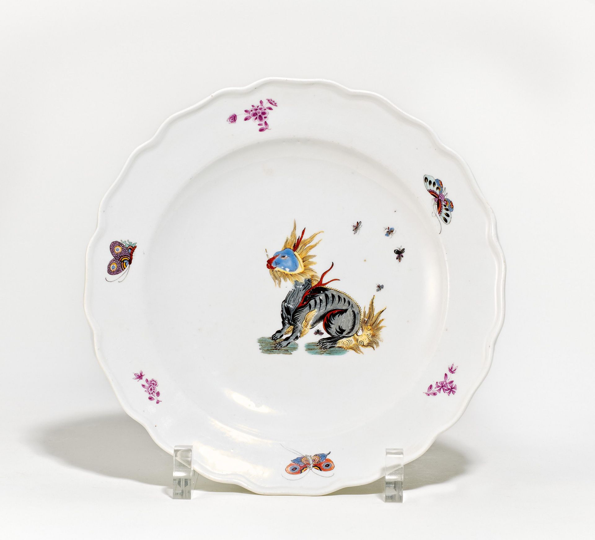 PORCELAIN PLATE WITH FABULOUS CREATURE. Meissen. Date: Around 1730/40. Maker/Designer: In the manner