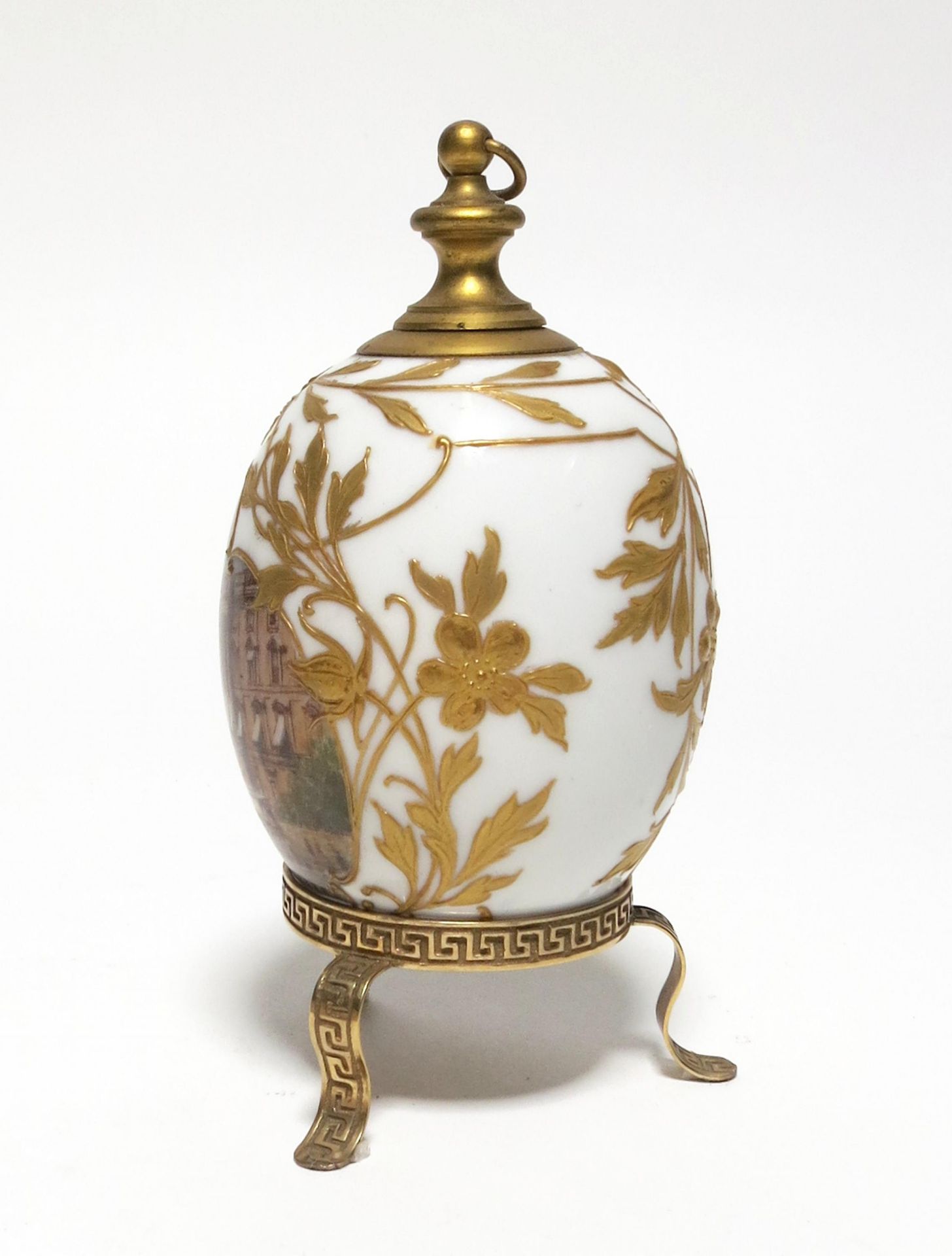 PORCELAIN EASTER EGG FLACON WITH VEDUTA OF THE BERLIN CITY PALACE. KPM. Berlin. Date: 19th - Bild 4 aus 4