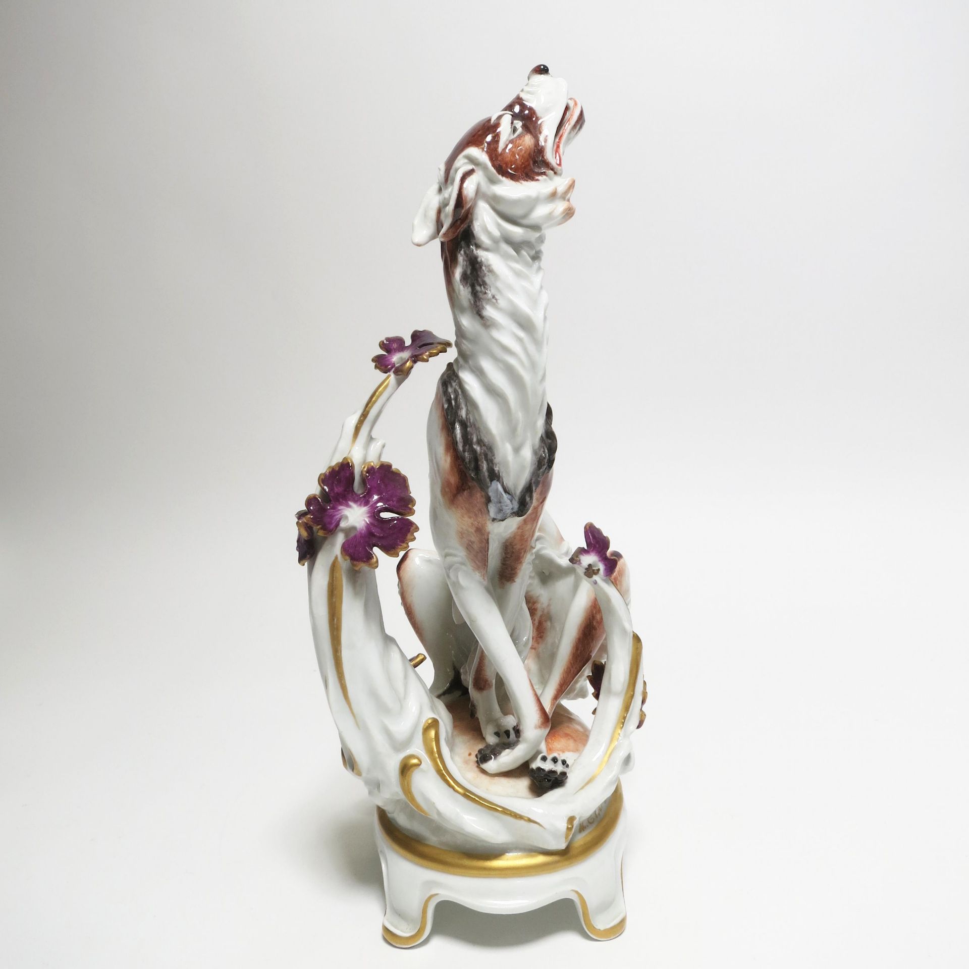 PORCELAIN FIGURINES OF THE BABOON, WOLF AND ROEBUCK FROM THE CENTREPIECE "REINECKE FUCHS". - Bild 5 aus 20
