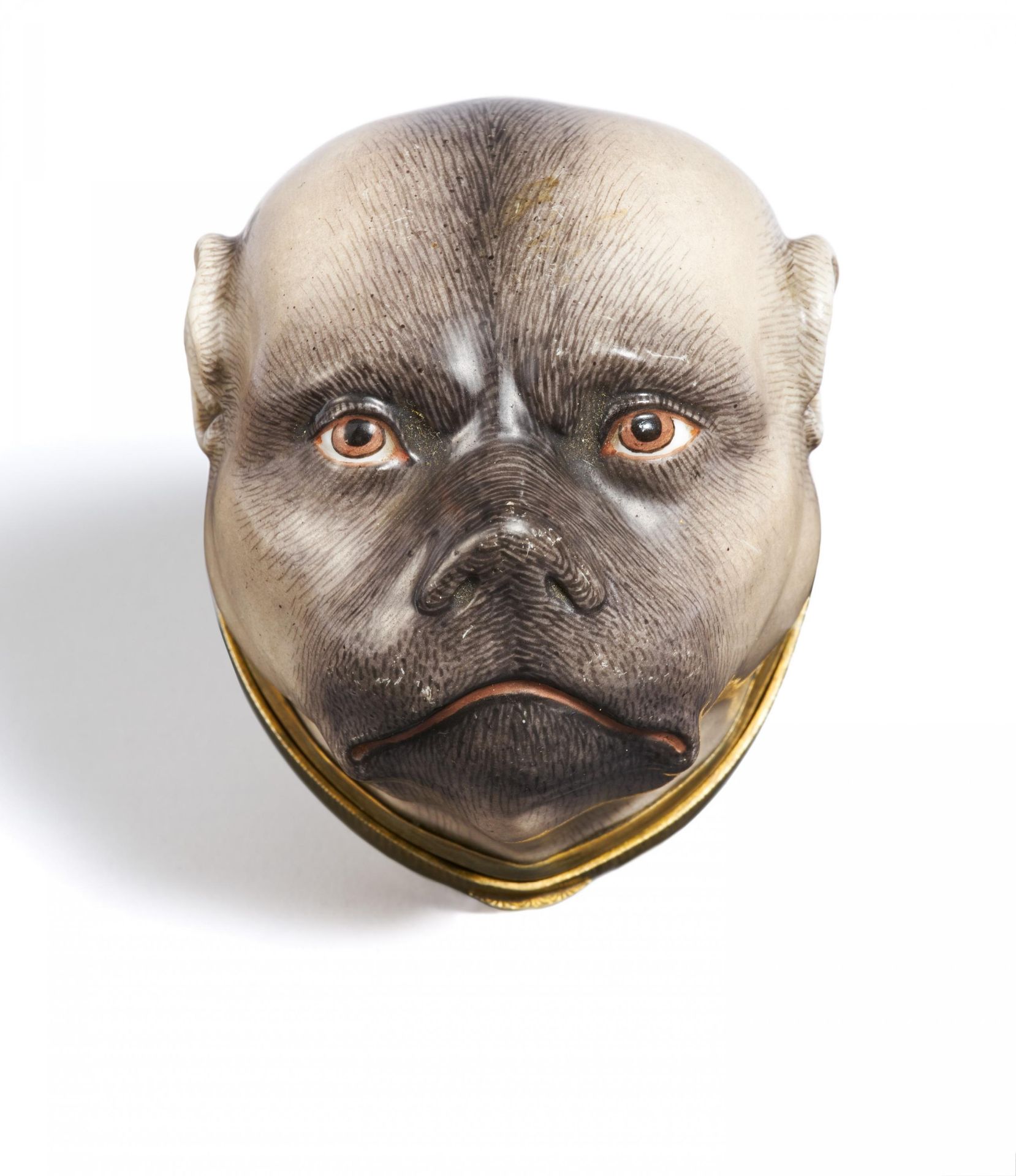 PORCELAIN SNUFF BOX IN THE SHAPE OF A PUG'S HEAD. Possibly Copenhagen. Date: 18th/19th century. - Bild 4 aus 4