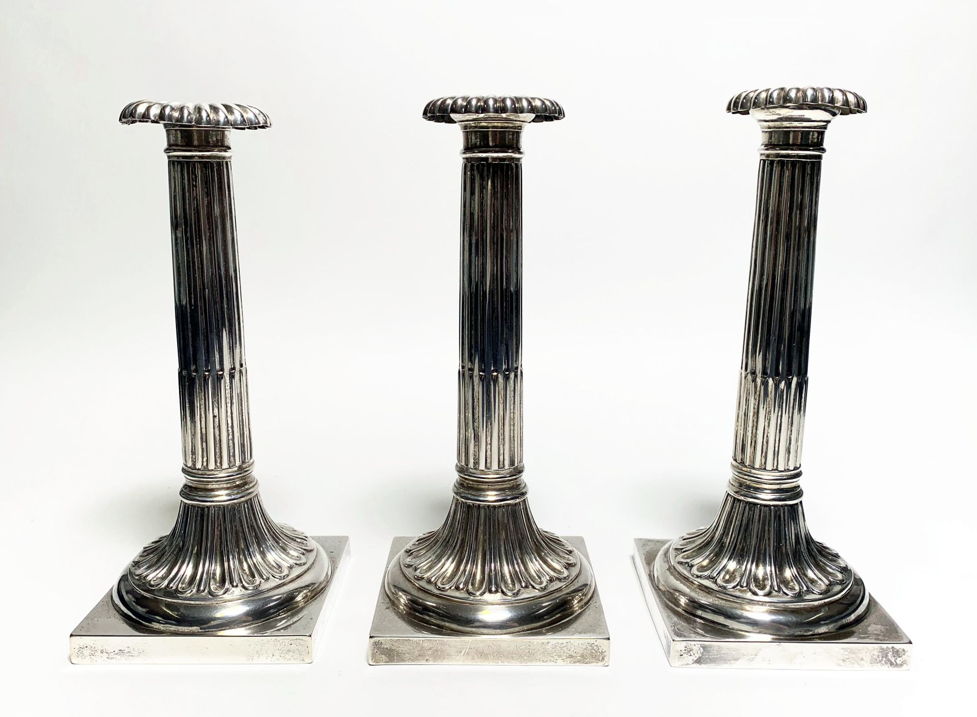 SIX MARVELOUS SILVER CANDLESTICKS WITH FLUTING DECOR. Augsburg. Date: 1781-1783. Maker/Designer: - Bild 11 aus 13