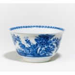 PORCELAIN SLOP BOWL WITH CHINOISE DECOR. Meissen. Date: Around 1724-1730. Technique: Porcelain