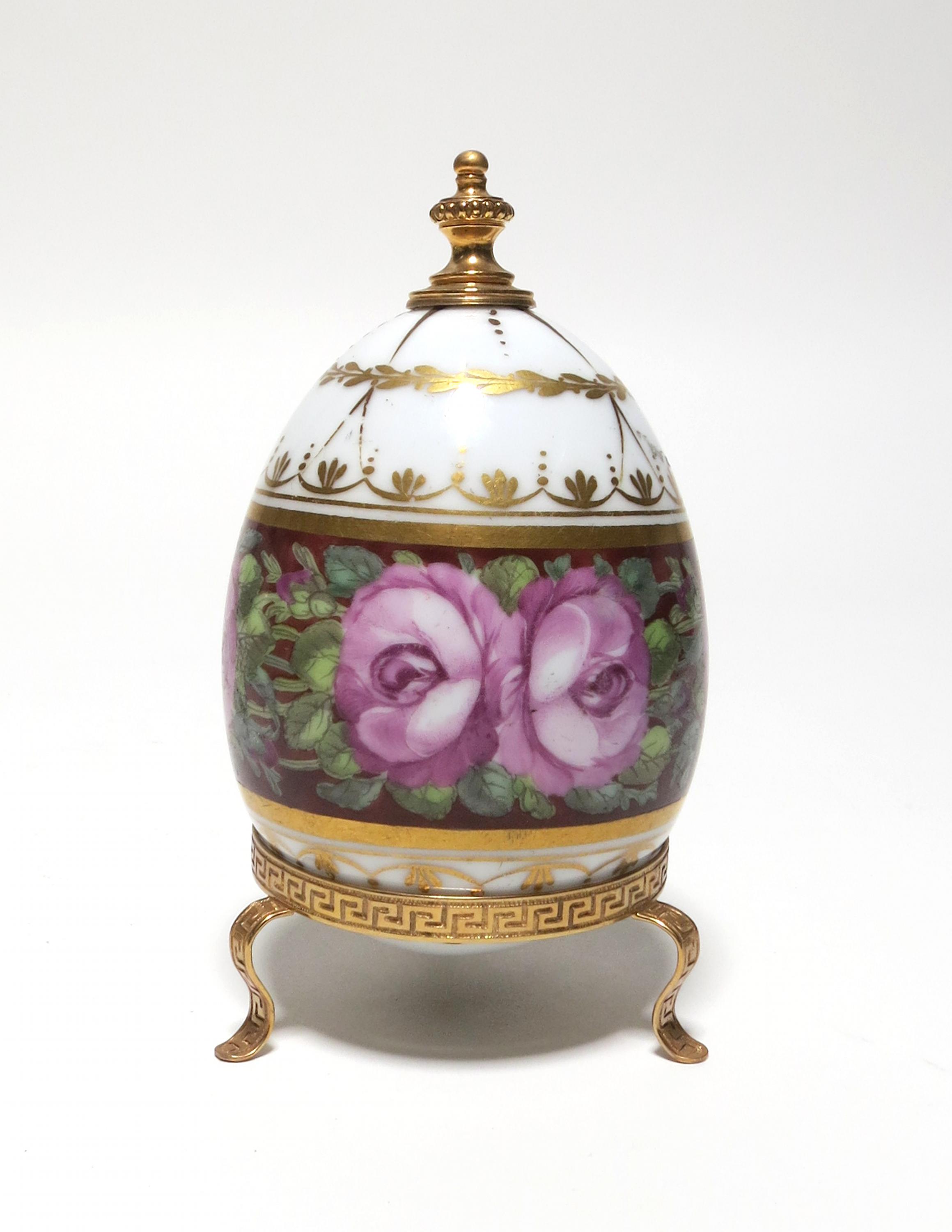 TWO PORCELAIN BIEDERMEIER EASTER EGGS. Presumably Germany. Date: 19th century. Technique: Porcelain, - Image 7 of 9