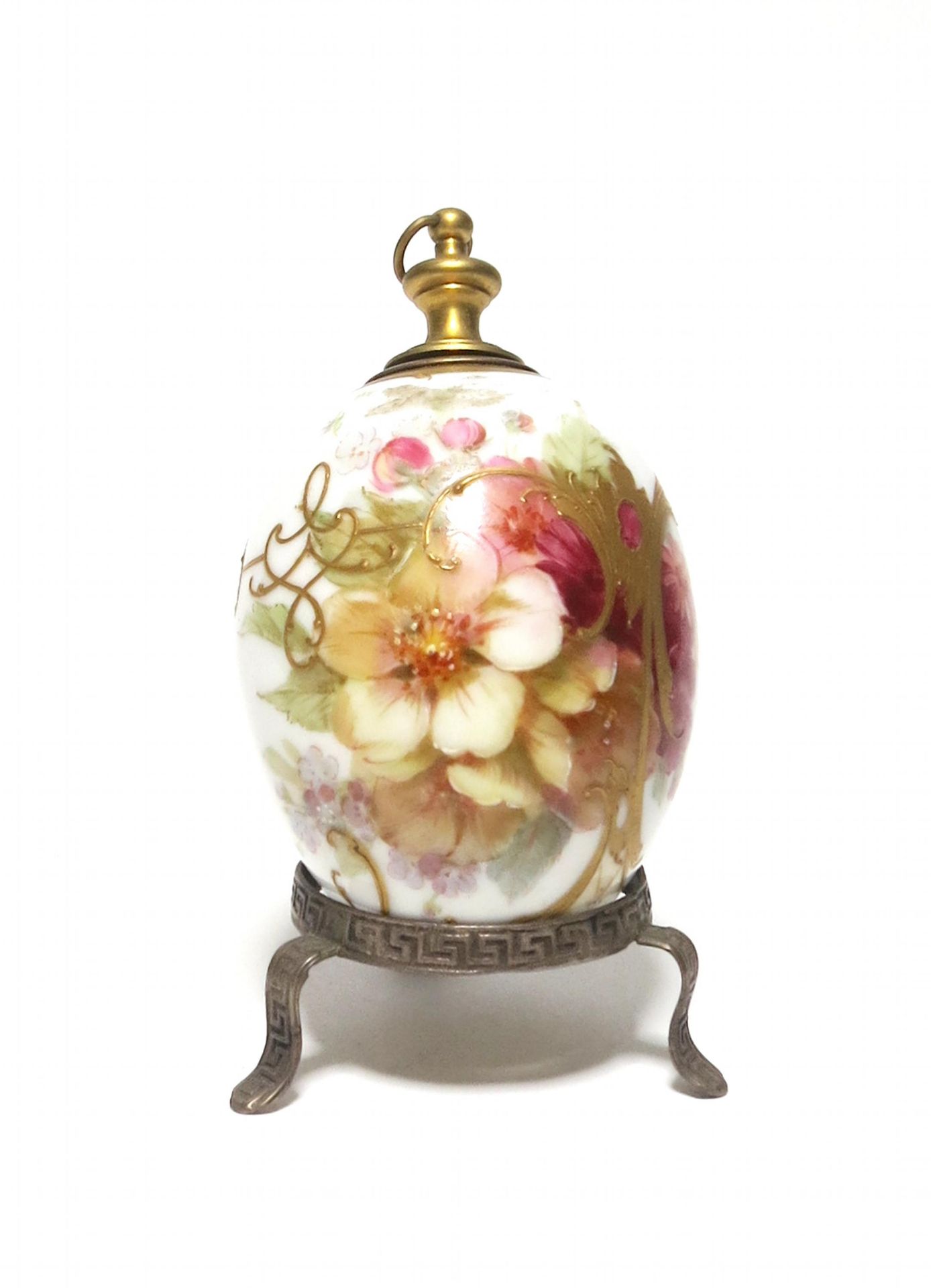 PORCELAIN EASTER EGG FLACON WITH FLOWER DECOR "WEICHMALEREI". KPM. Berlin. Date: 19th century. - Bild 2 aus 5