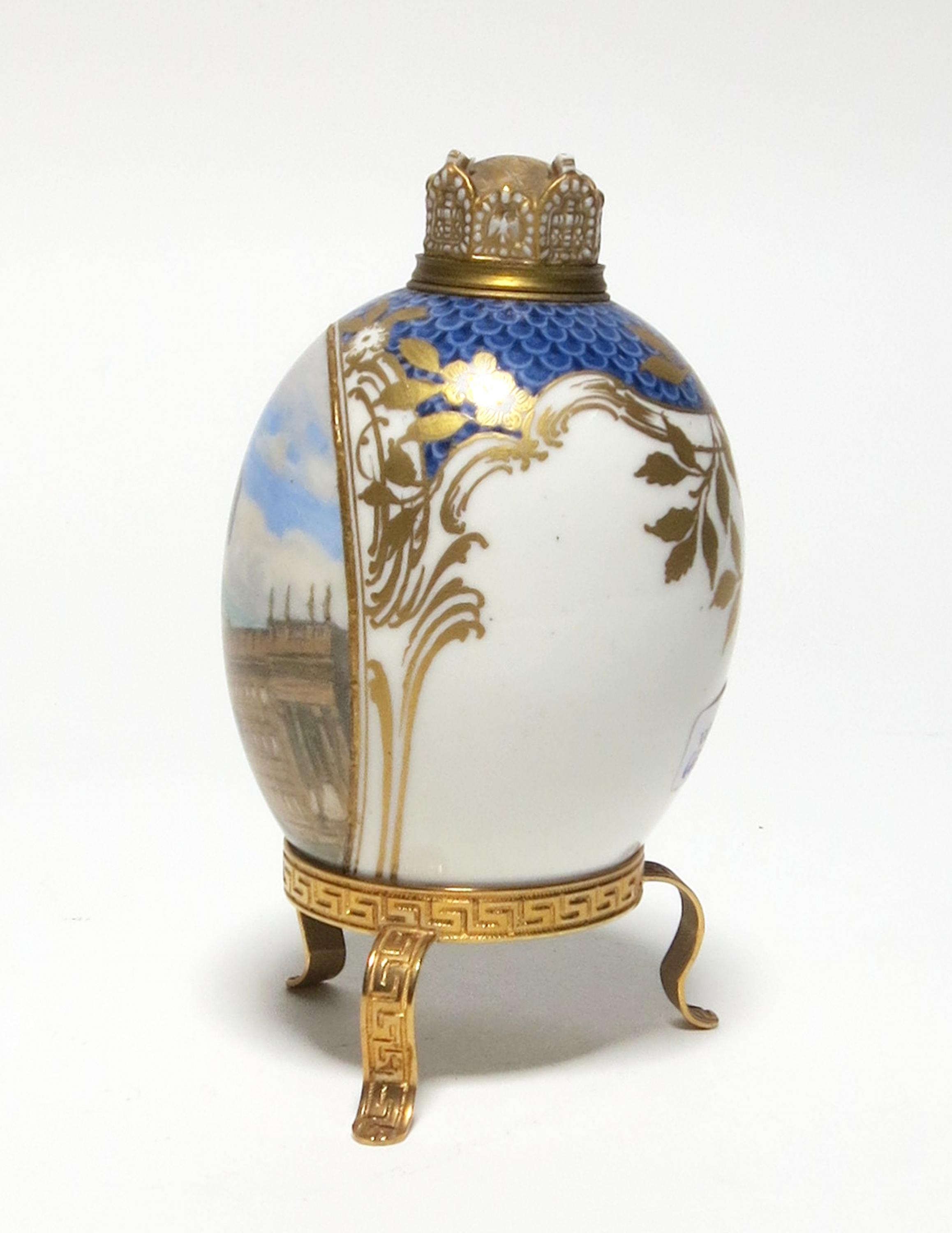 PORCELAIN EASTER EGG FLACON WITH VIEW OF BERLIN. KPM. Berlin. Date: 19th century. Technique: - Image 5 of 5