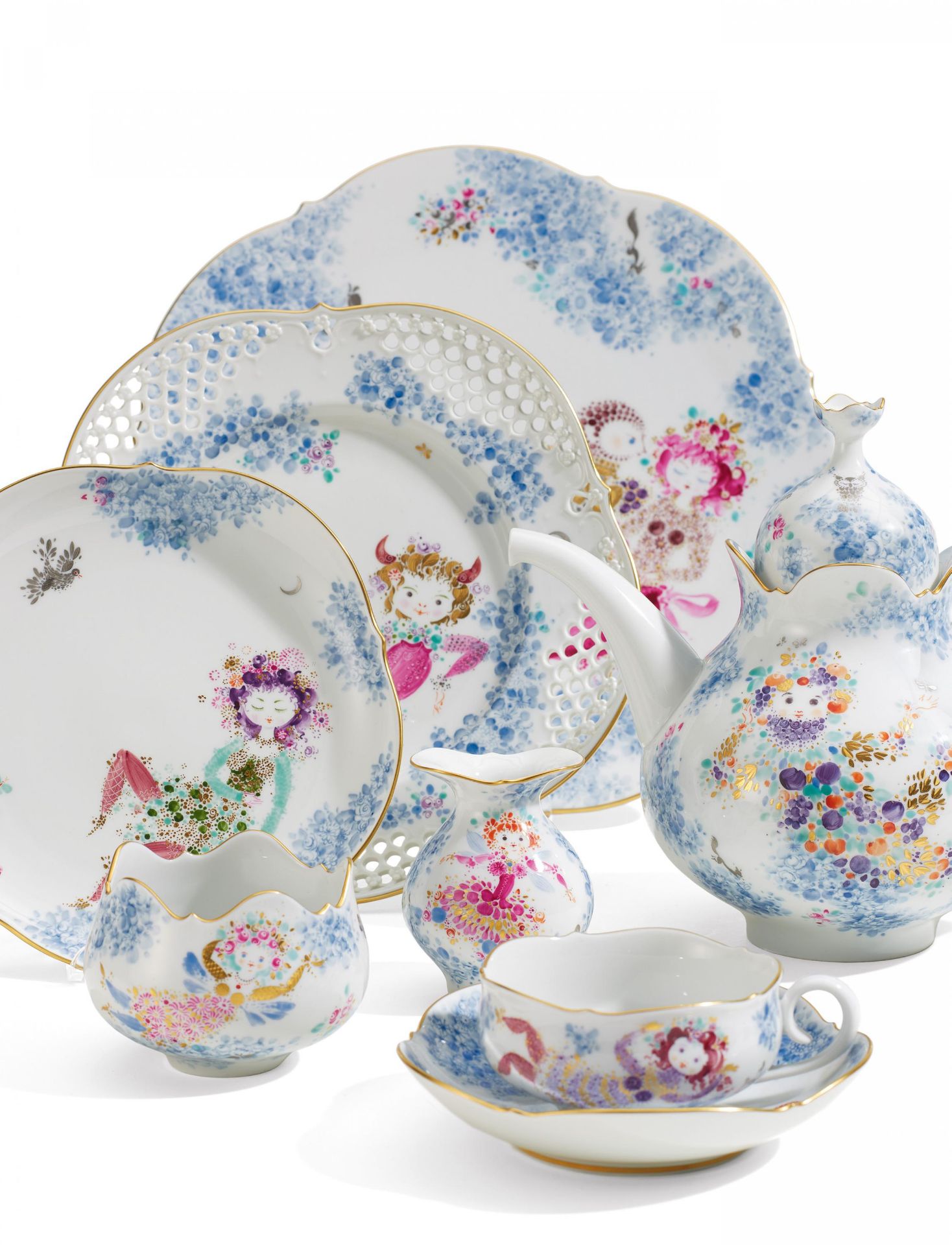 PORCELAIN TEA SET "SUMMERNIGHT'S DREAM" FOR 6 PERSONS. Meissen. Maker/Designer: Model 'Großer