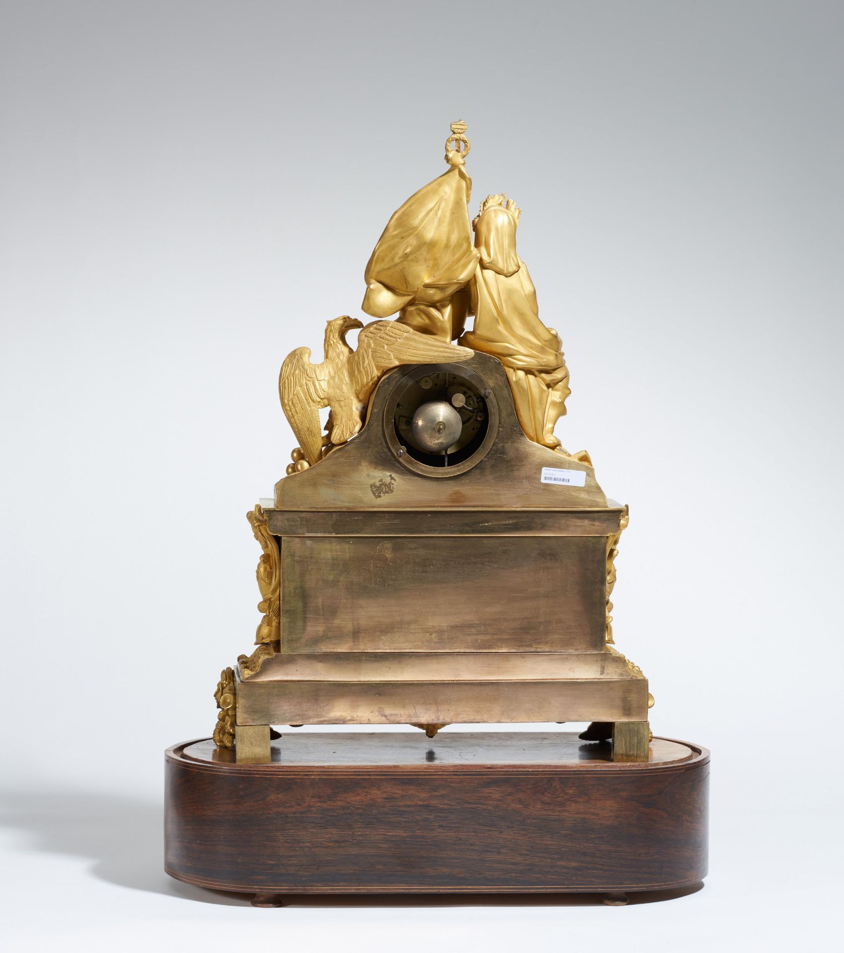 IMPORTANT GILT BRONZE PENDULUM CLOCK WITH BURIAL MONUMENT OF NAPOLÉON. Paris. Date: Dated 1840. - Bild 3 aus 3