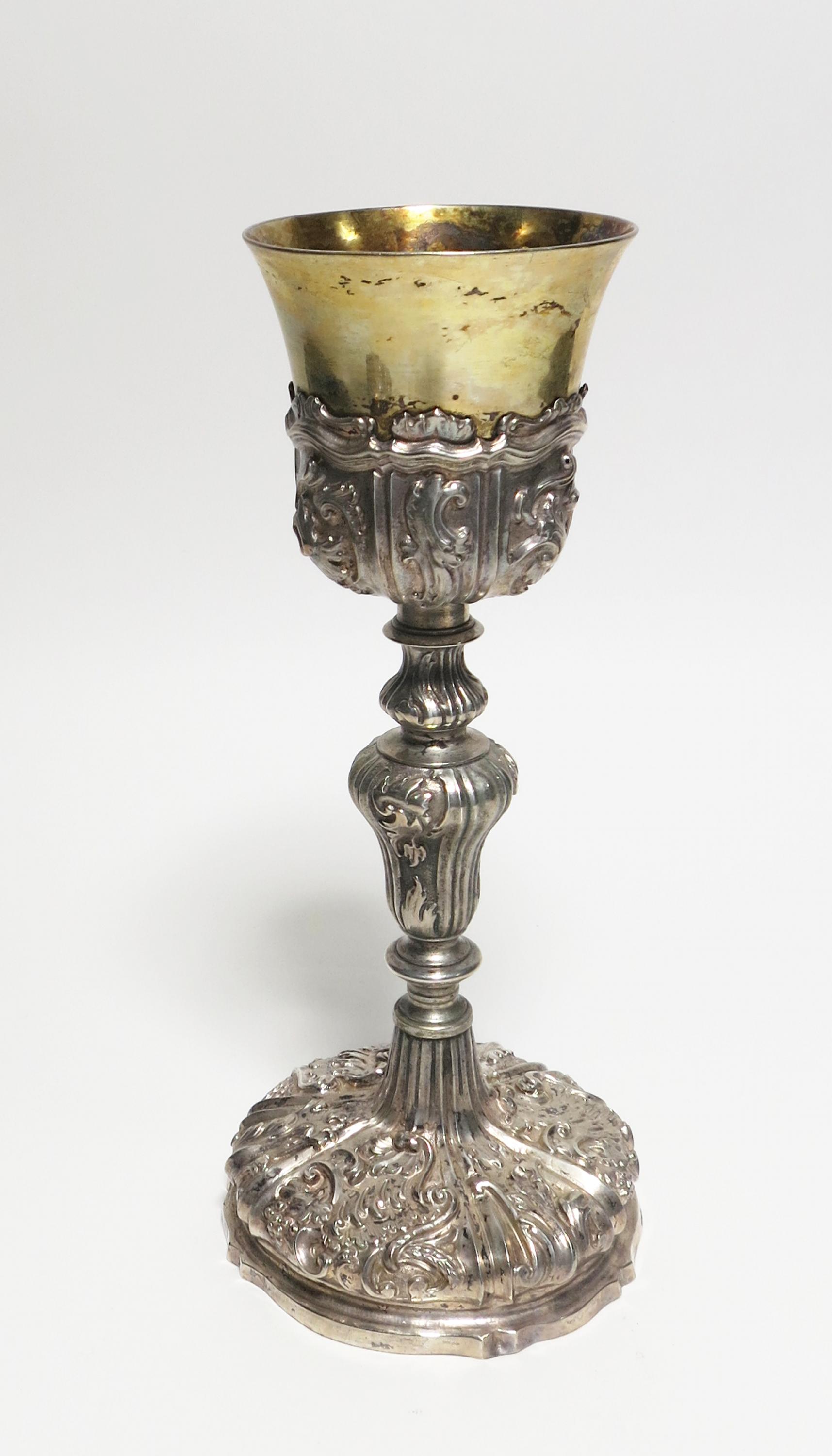 SILVER CHALICE WITH GILT BOWL AND ROCAILLE DECOR. Presumably Italy. Date: 18th century. Technique: - Image 4 of 8