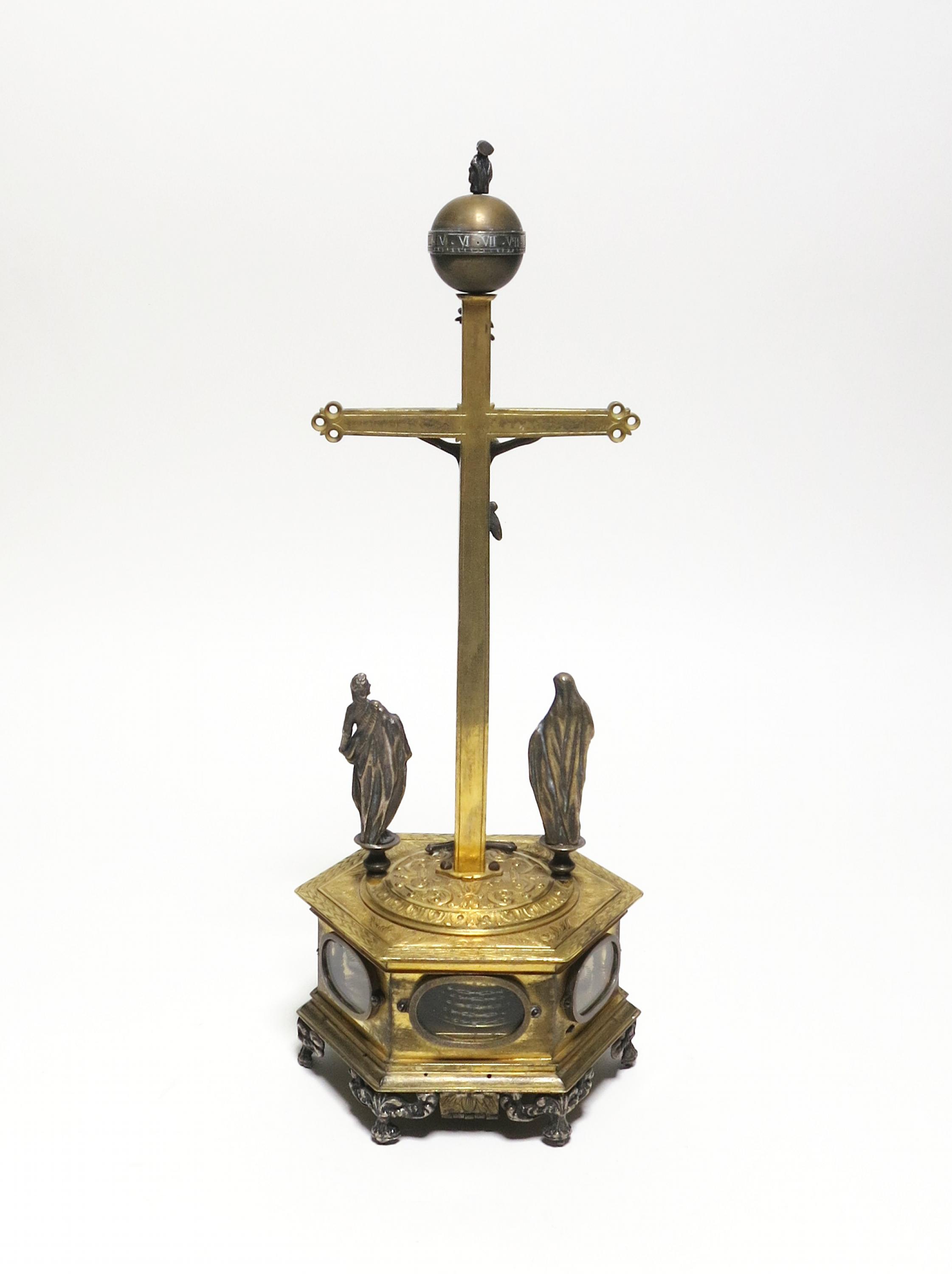 RENAISSANCE CRUCIFIX CLOCK MADE OF GILT AND SILVER-PLATED BRONZE, BRASS AND GLASS. Königsberg. Date: - Image 4 of 5