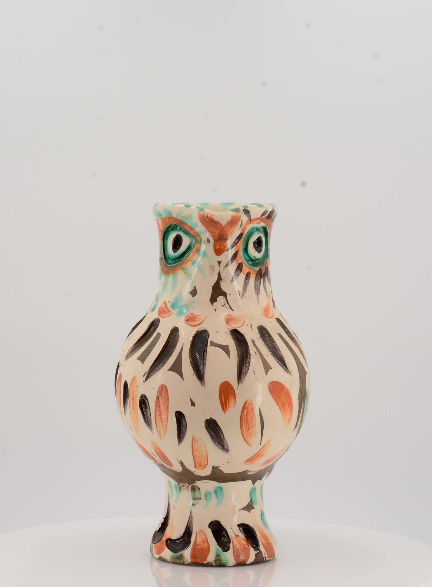 Picasso, Pablo1881 Malaga - 1973 MouginsWood owl. 1969. White earthenware clay, polychromed and - Bild 2 aus 9