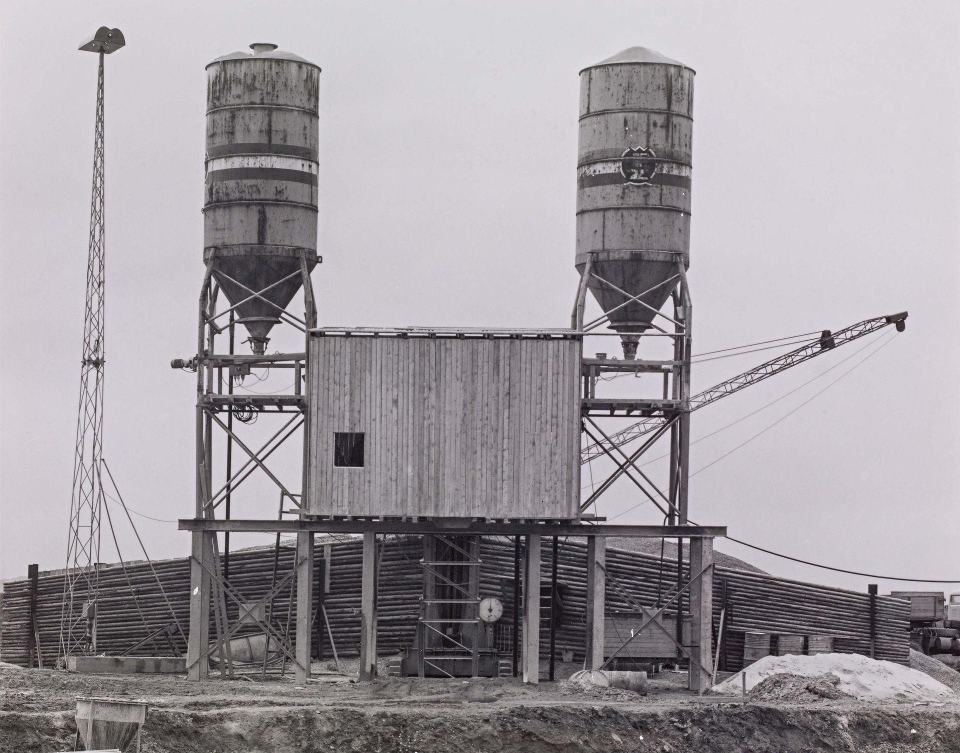 Becher, Bernd and Hilla1931 Siegen - 2007 Rostock / 1934 Potsdam - 2015 DüsseldorfIndustriebauten. - Bild 19 aus 20