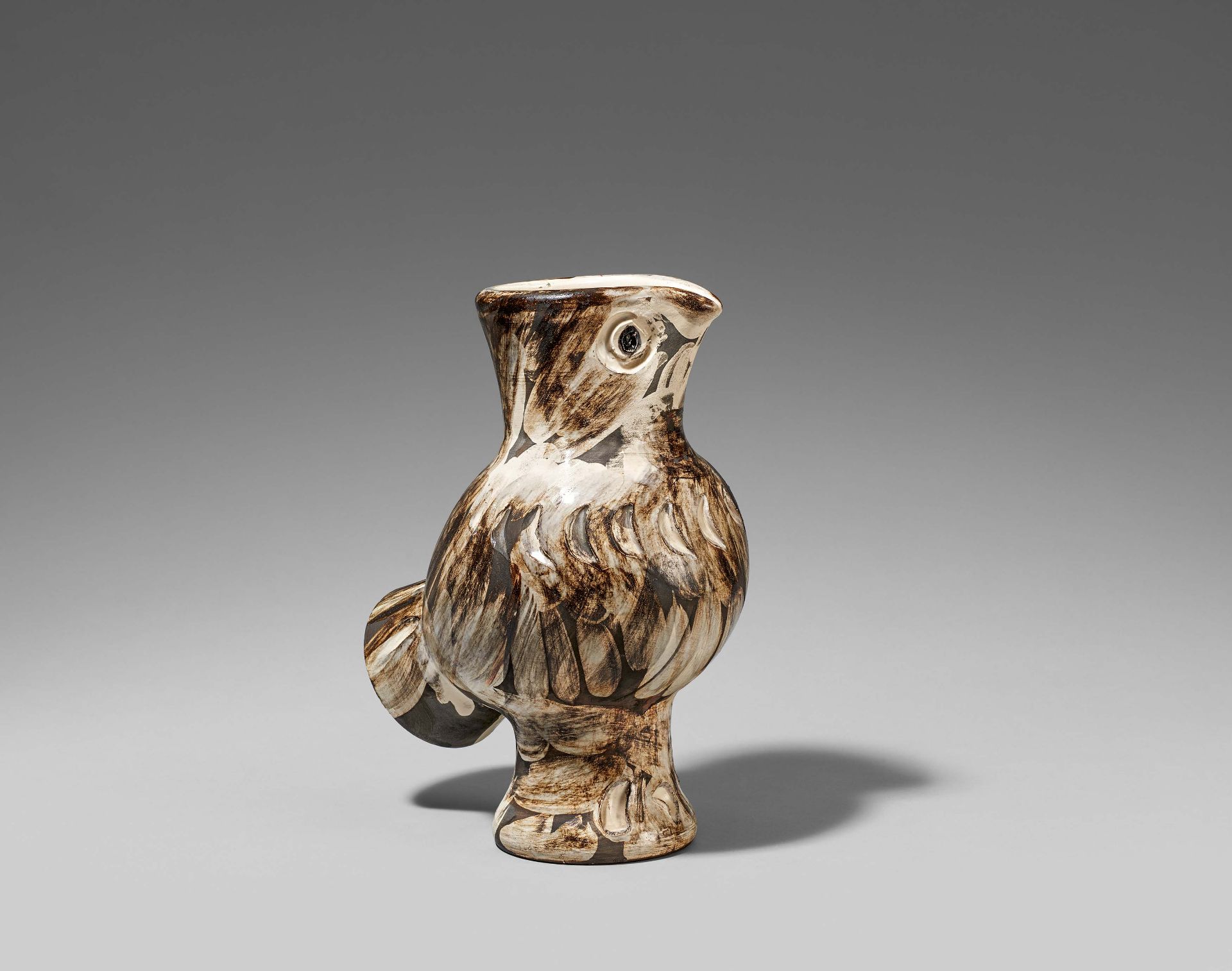 Picasso, Pablo1881 Malaga - 1973 MouginsWood Owl. 1969. White earthenware clay, polychromed and