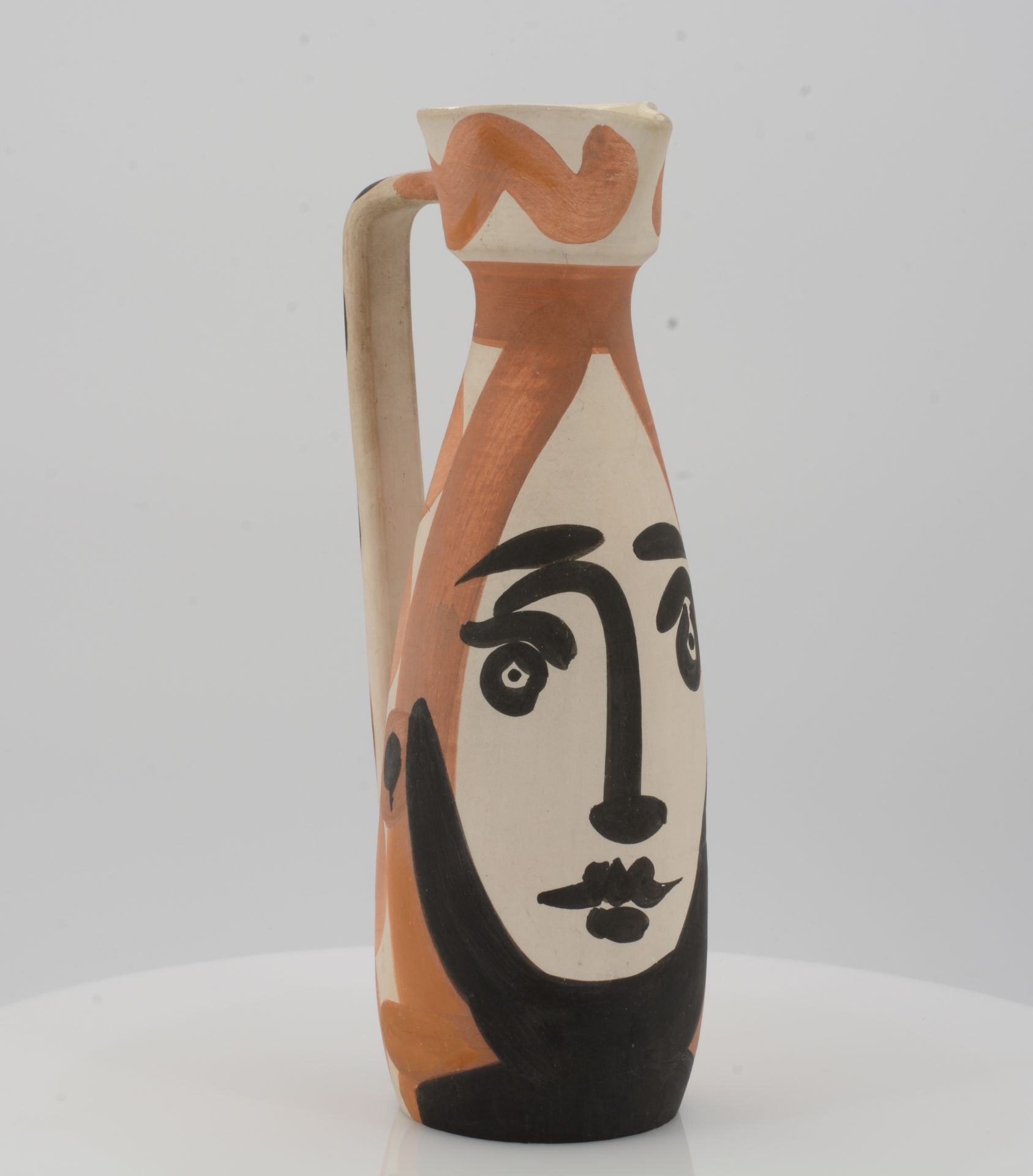 Picasso, Pablo1881 Malaga - 1973 MouginsFace. 1955. White earthenware clay, polychromed and glazed - Image 5 of 9