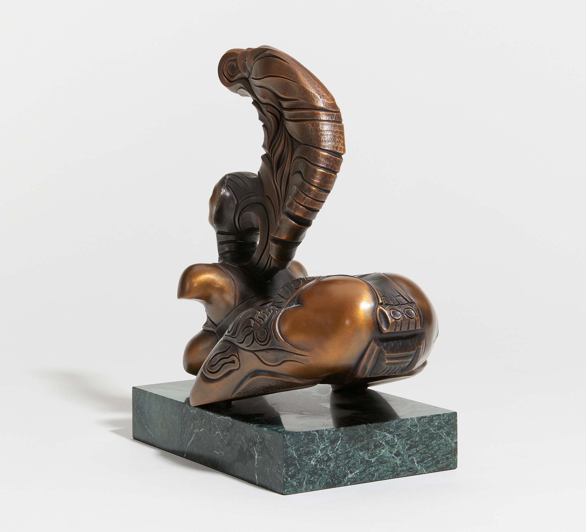 FUCHS, ERNSTWien 1930 - 2015Titel: Sphinx II. Datierung: 1991/92. Technik: Bronze, goldbraun - Bild 2 aus 4