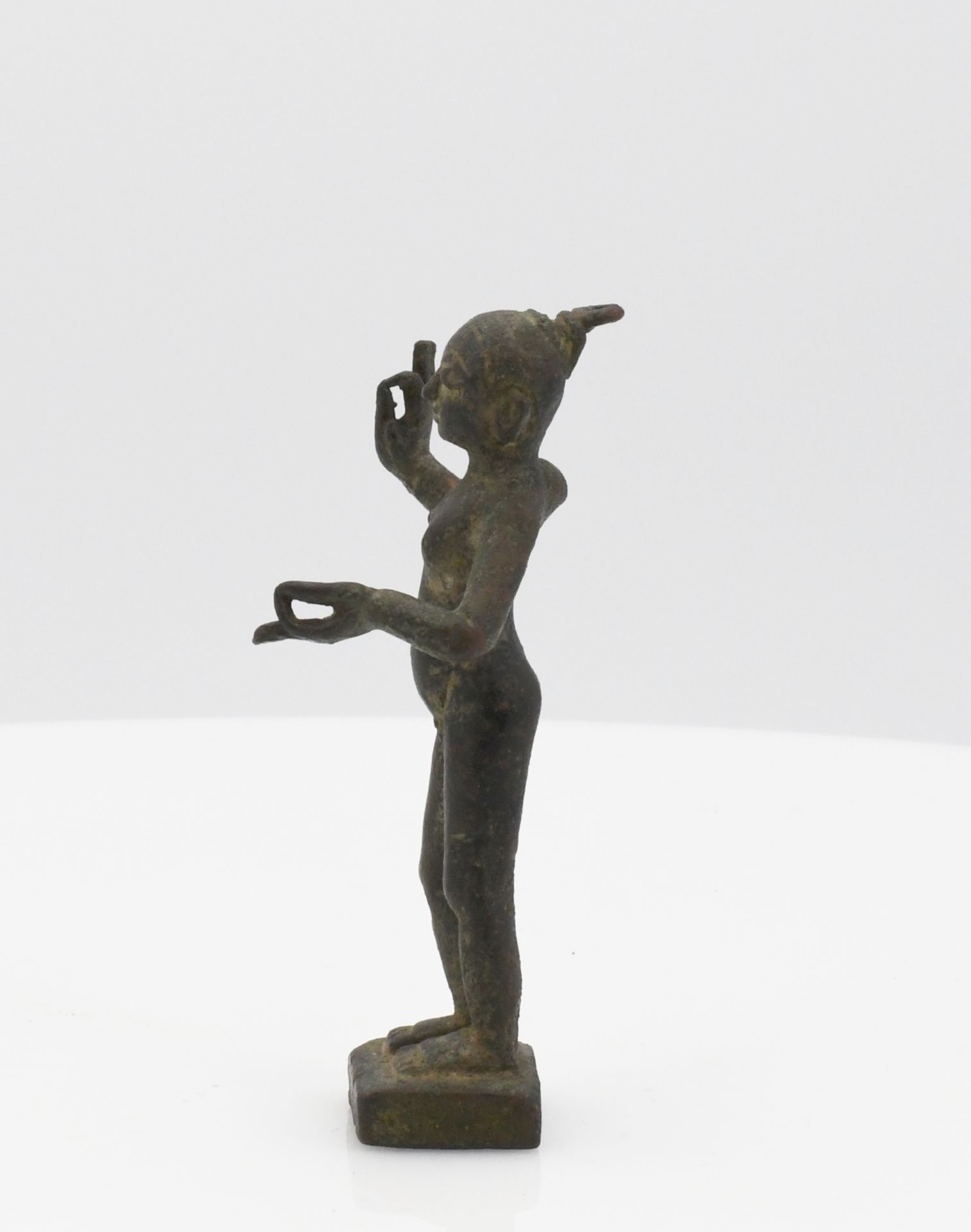 SEHR SELTENE UND BEDEUTENDE KLEINE FIGUR EINES HIMMLISCHEN TÄNZERS. - Image 3 of 7