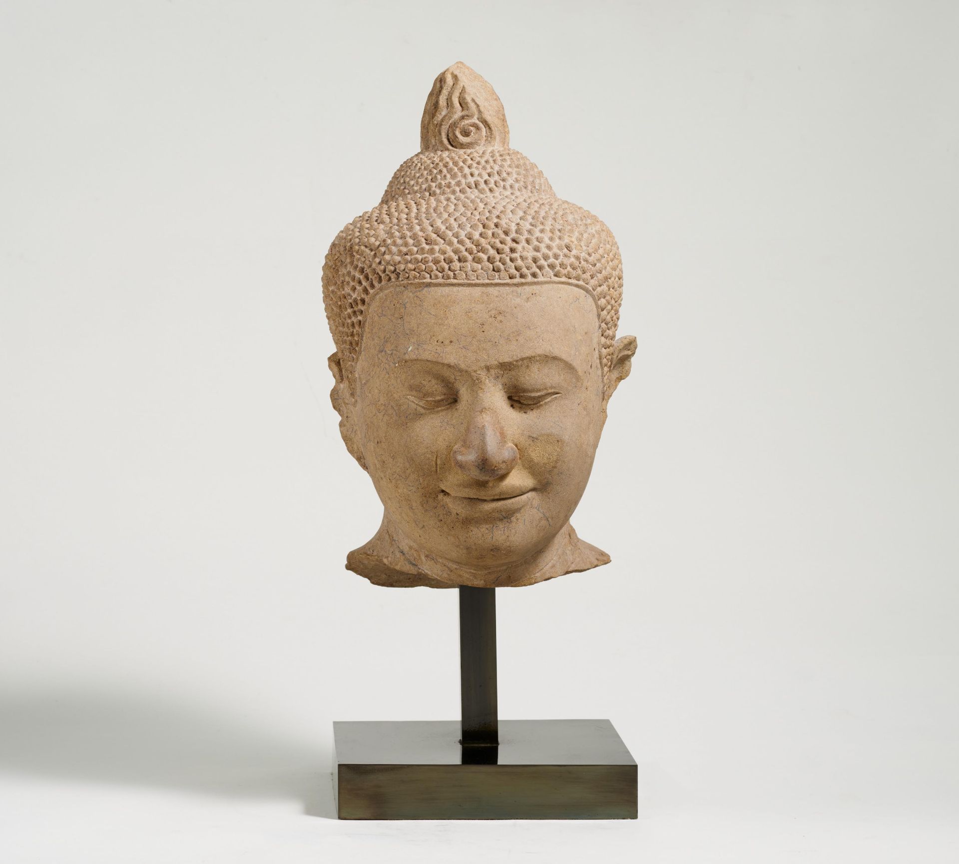 ÜBERLEBENSGROßER BUDDHA-KOPF. - Bild 5 aus 6