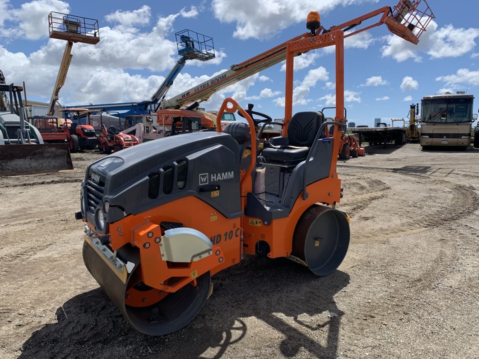 2019 Hamm HD10CVV Tandem Vibratory Roller, - Image 8 of 14