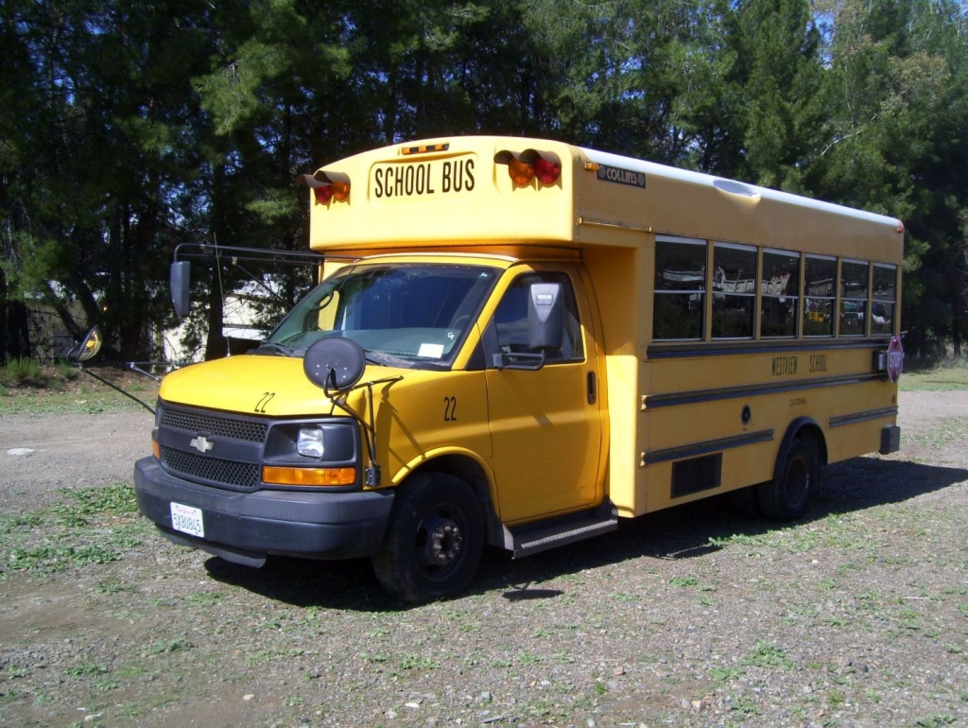 Chevrolet 3500 23-Passenger Bus,