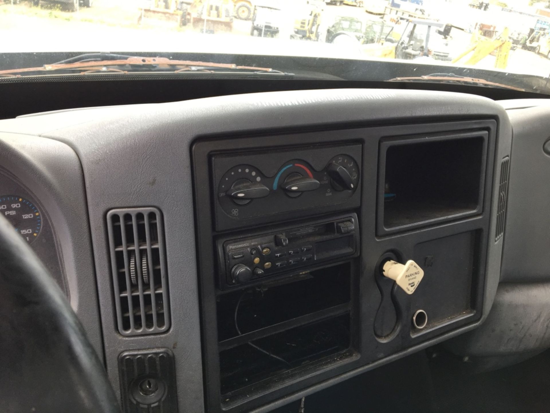 International 4300 Cab & Chassis, - Image 22 of 24