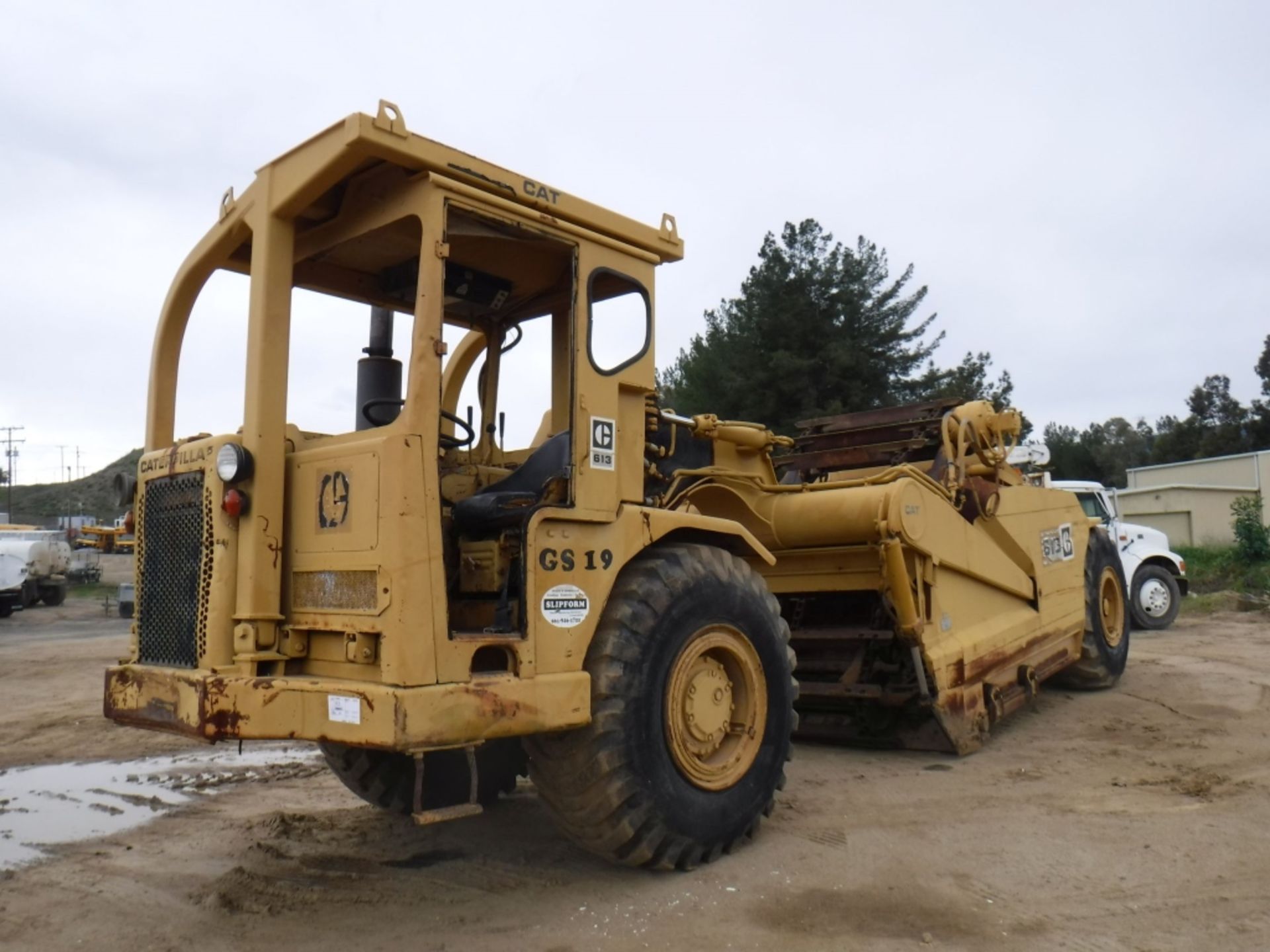 Caterpillar 613 Motor Scraper,