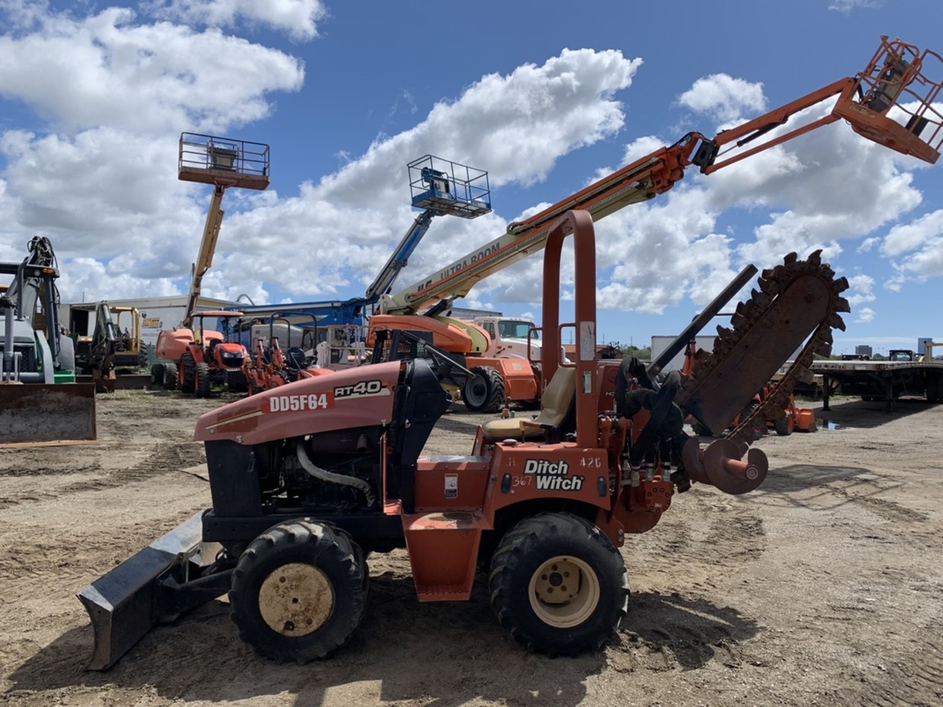 2005 Ditch Witch RT40 Ride On Trencher, - Image 8 of 15