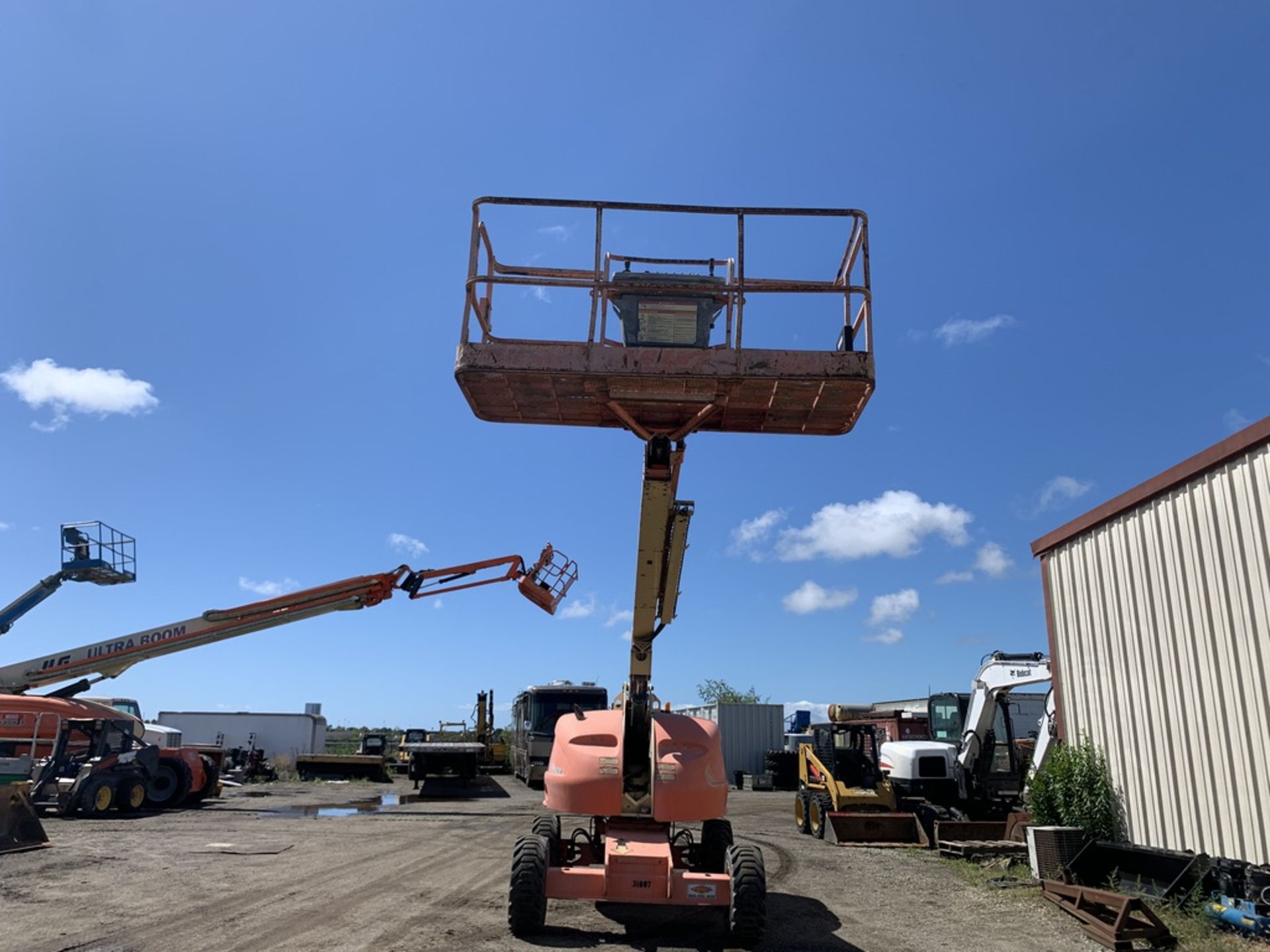 2004 JLG 400S Boom Lift, - Image 8 of 13