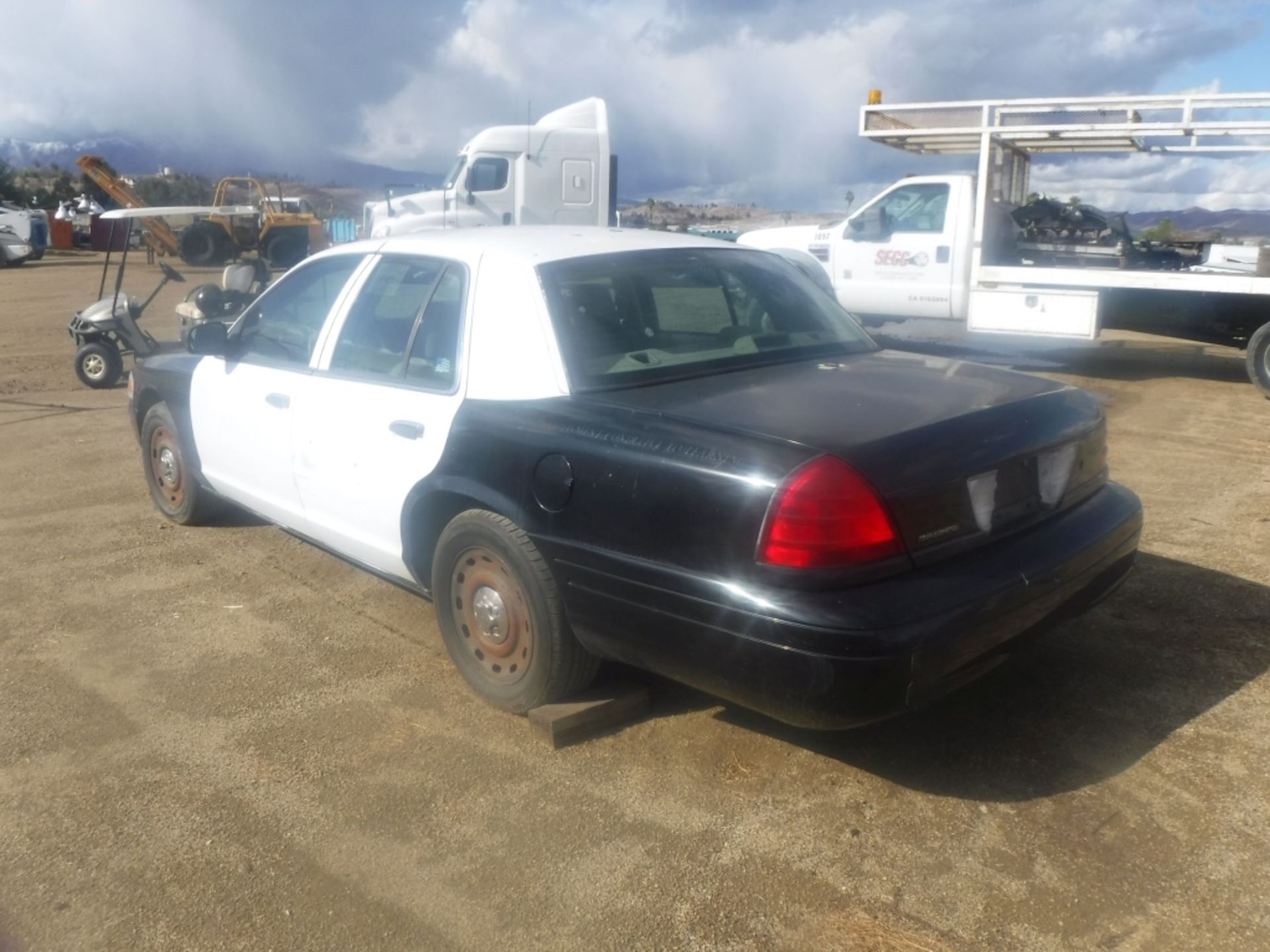 Ford Crown Victoria Police Interceptor Sedan, - Image 21 of 75